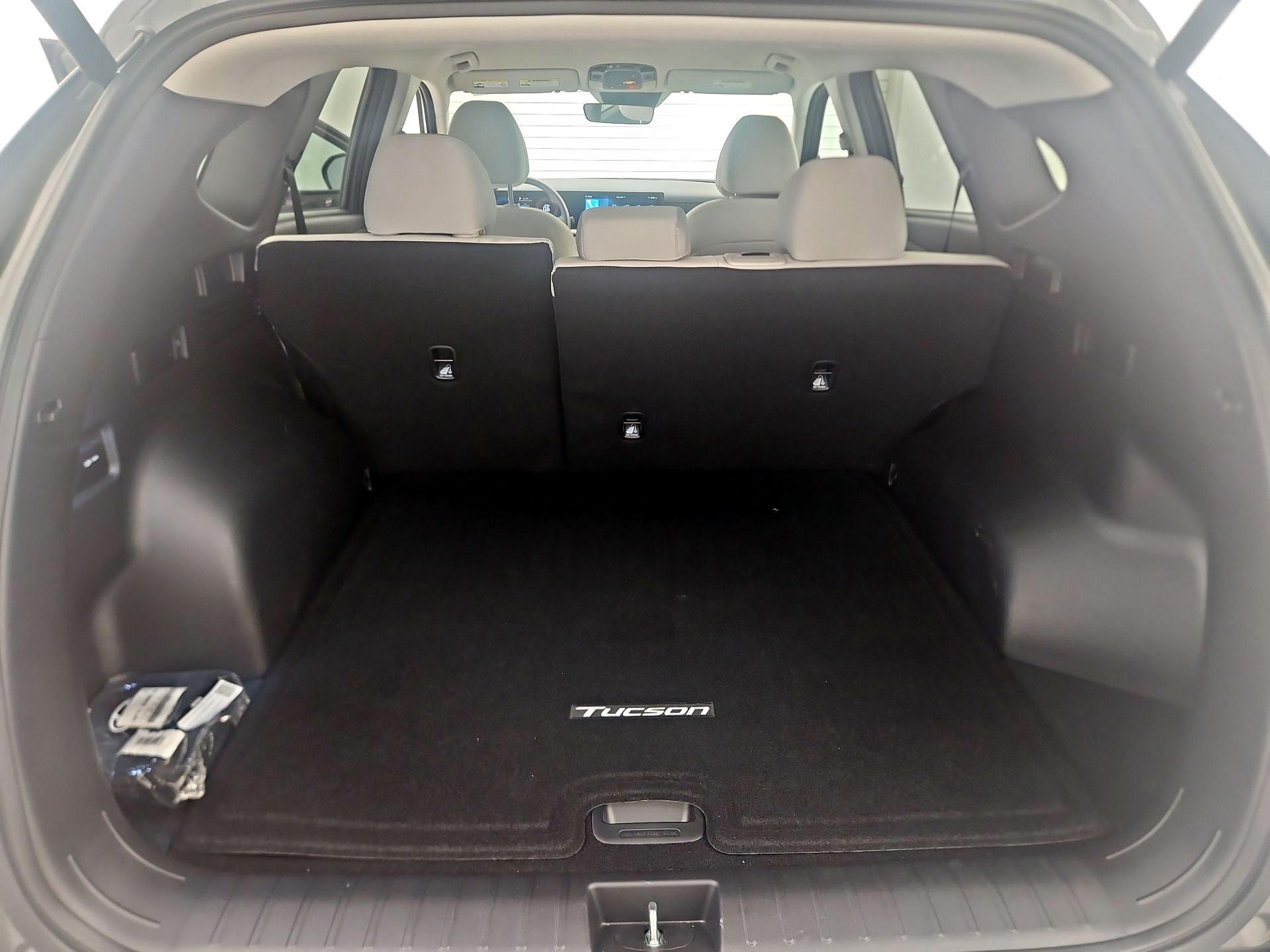 Thumbnail: 2025 Hyundai Tucson - 17