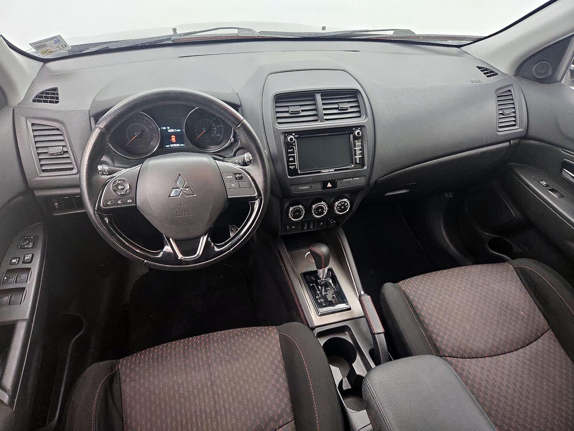 Thumbnail: 2018 Mitsubishi Outlander Sport - 9