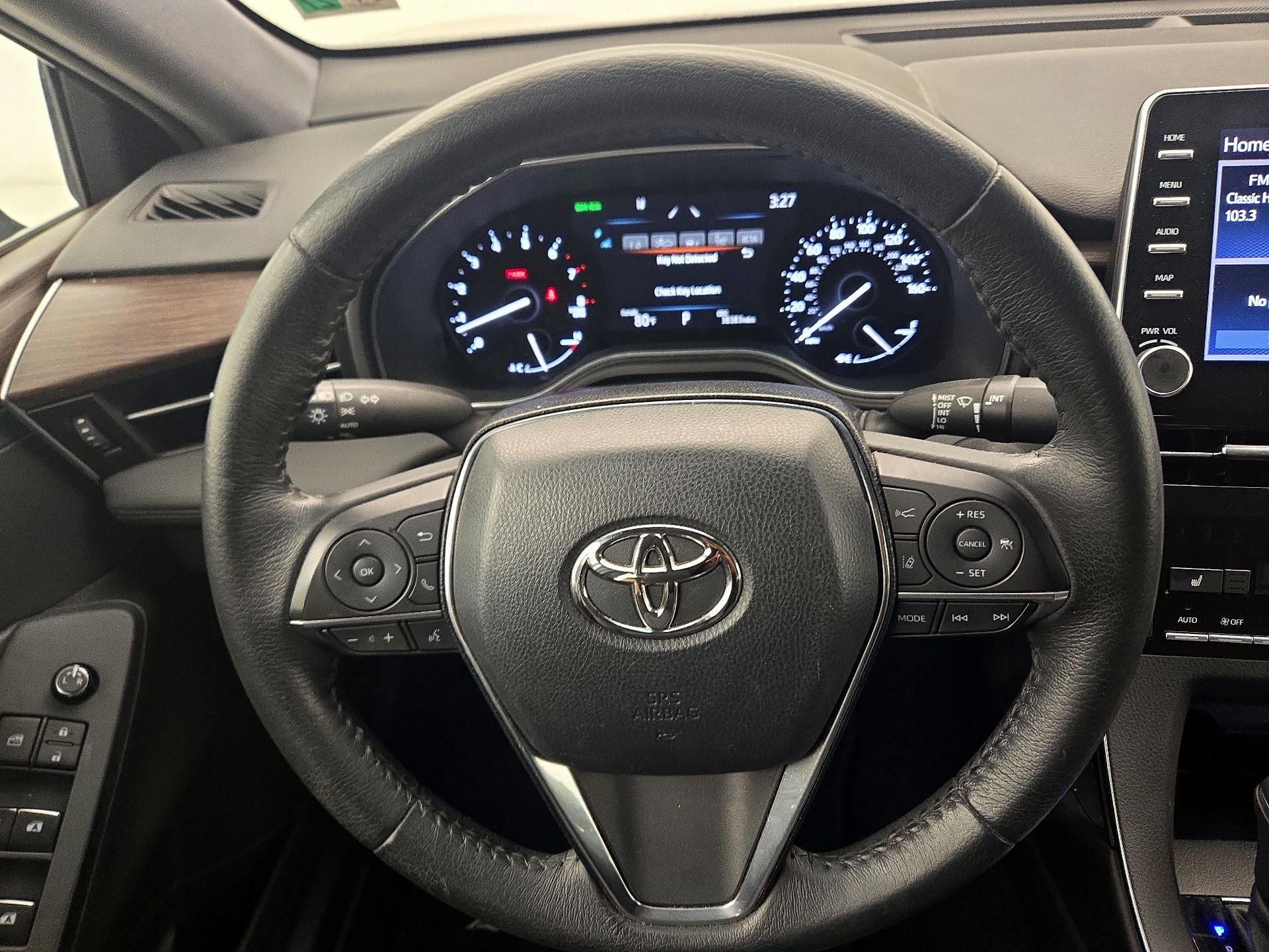Thumbnail: 2022 Toyota Avalon - 10