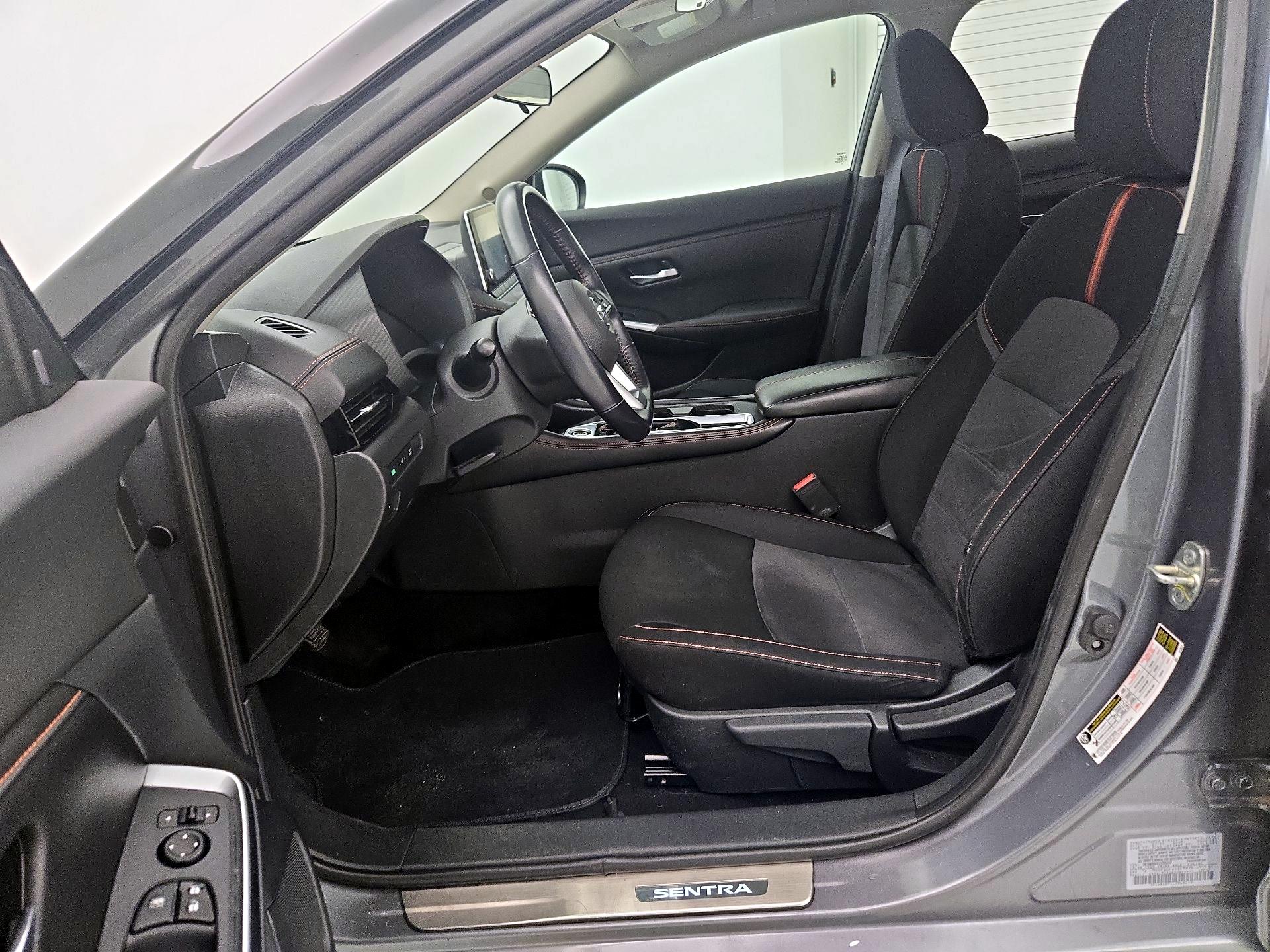 Thumbnail: 2020 Nissan Sentra - 11