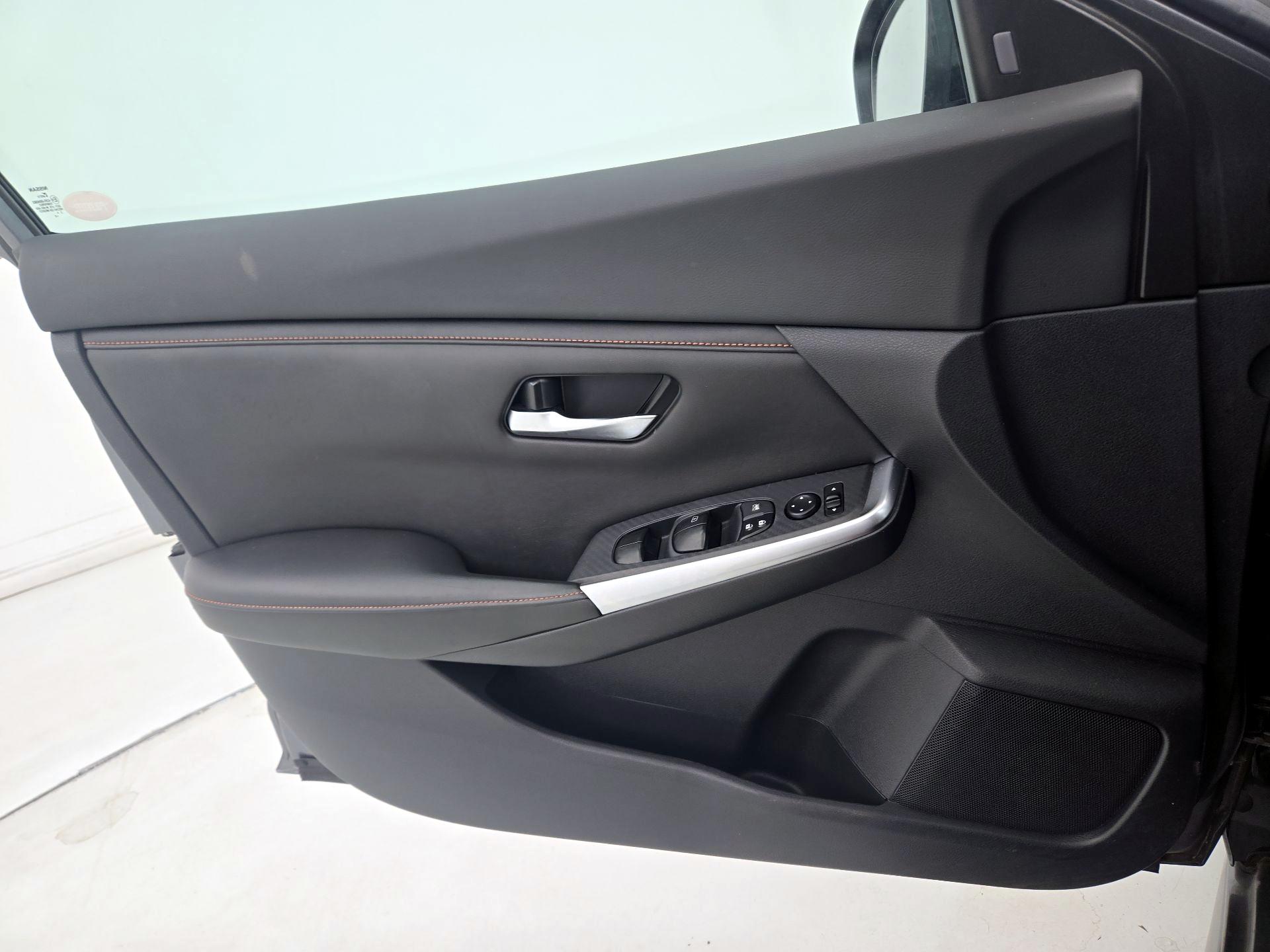 Thumbnail: 2020 Nissan Sentra - 12