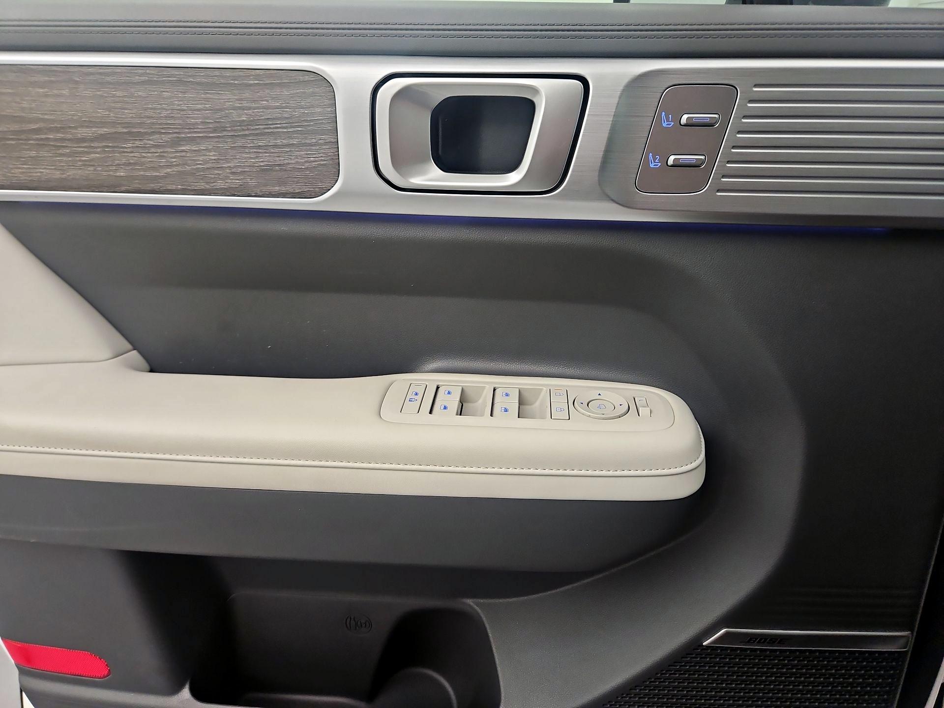 Thumbnail: 2024 Hyundai Santa Fe - 12