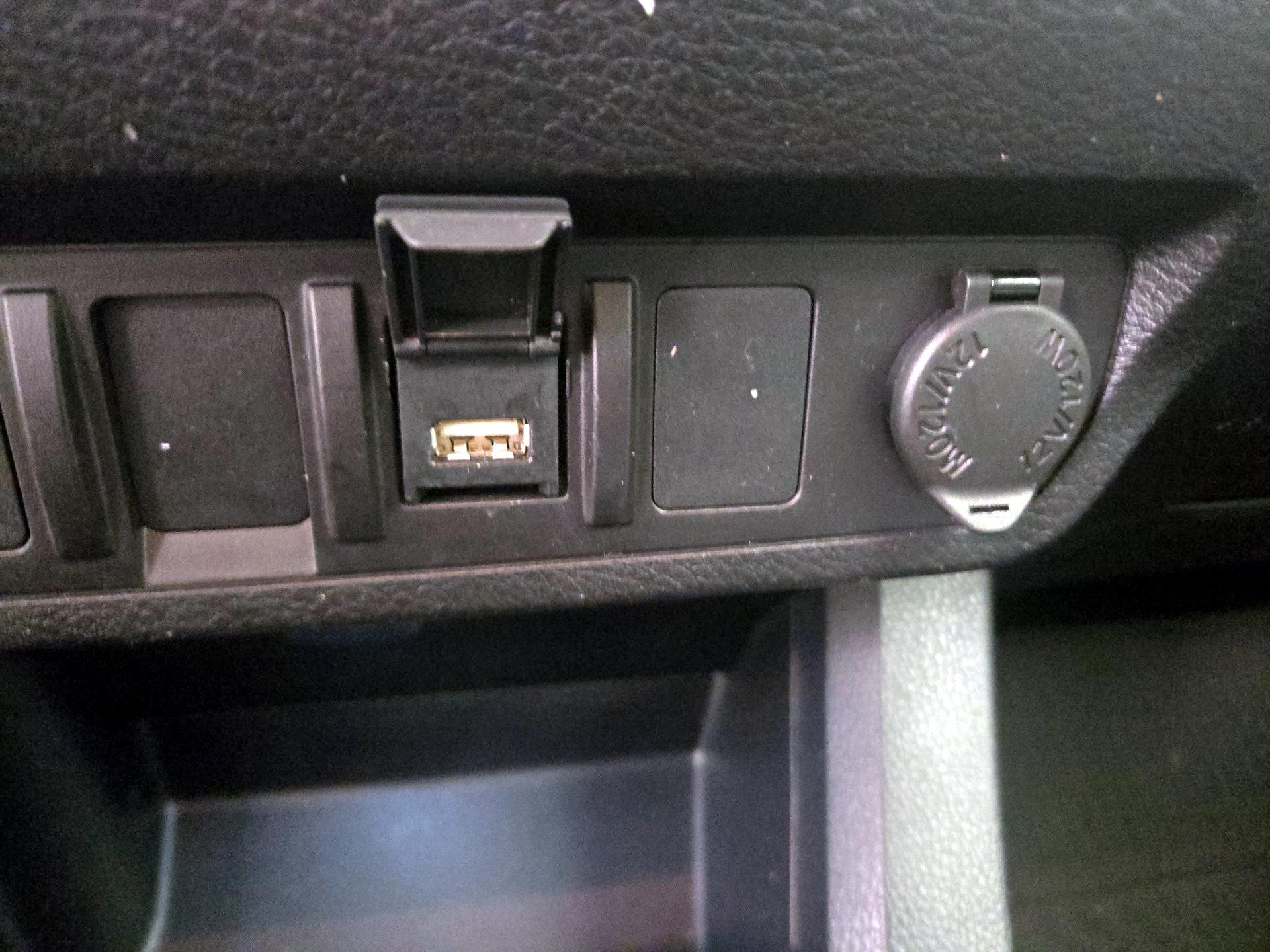 Thumbnail: 2022 Toyota Tacoma - 18