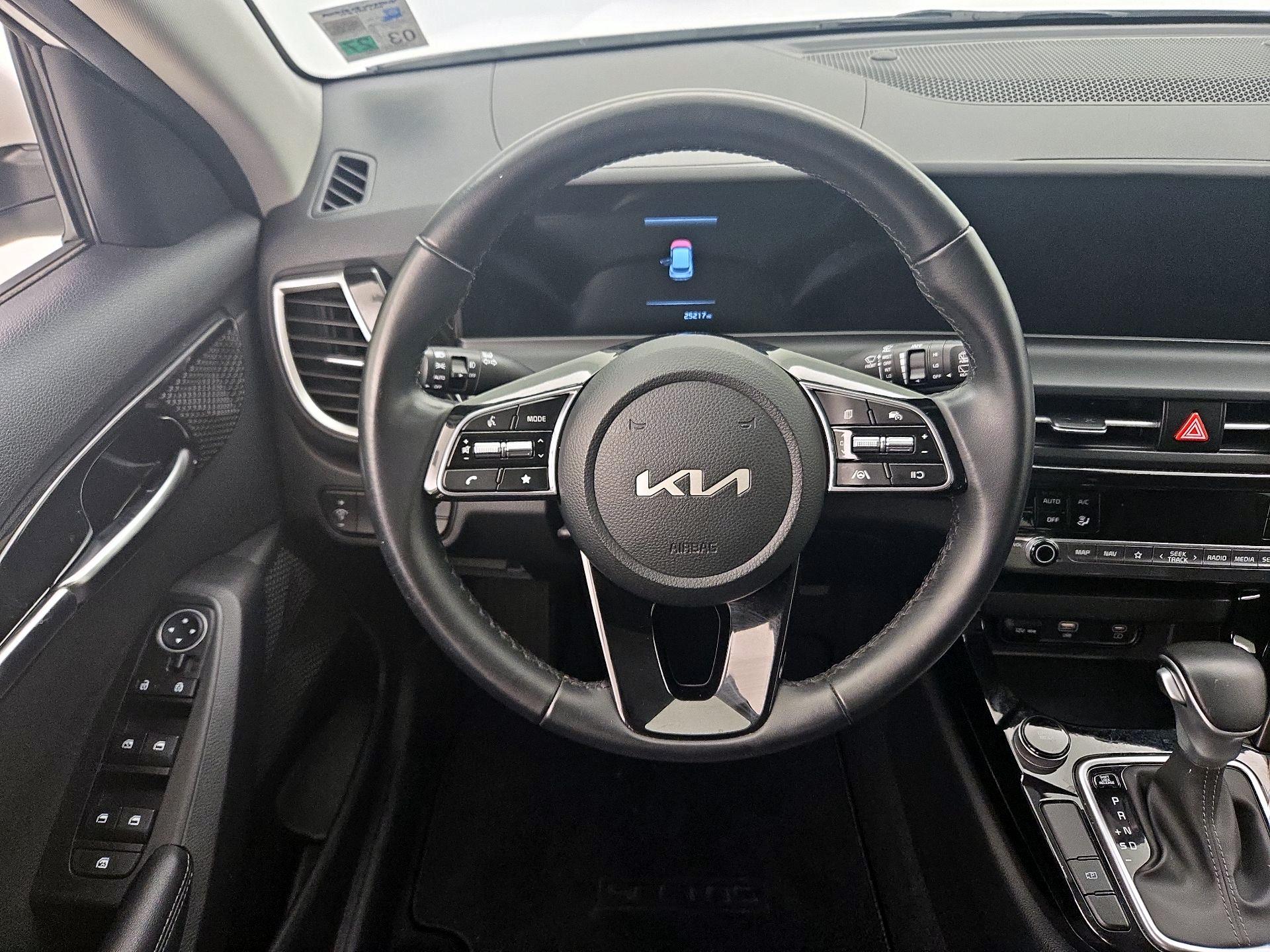 Thumbnail: 2025 Kia Seltos - 10