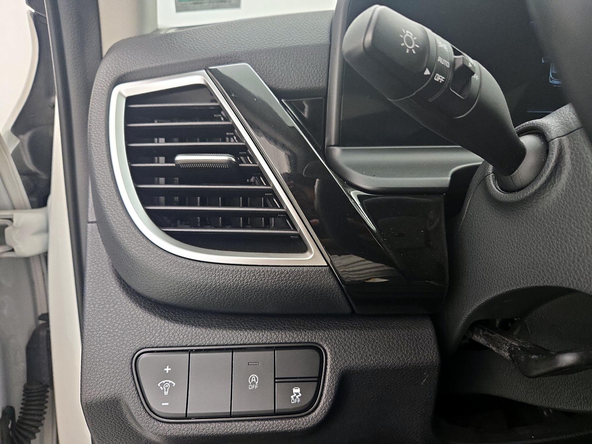 Thumbnail: 2025 Kia Seltos - 13