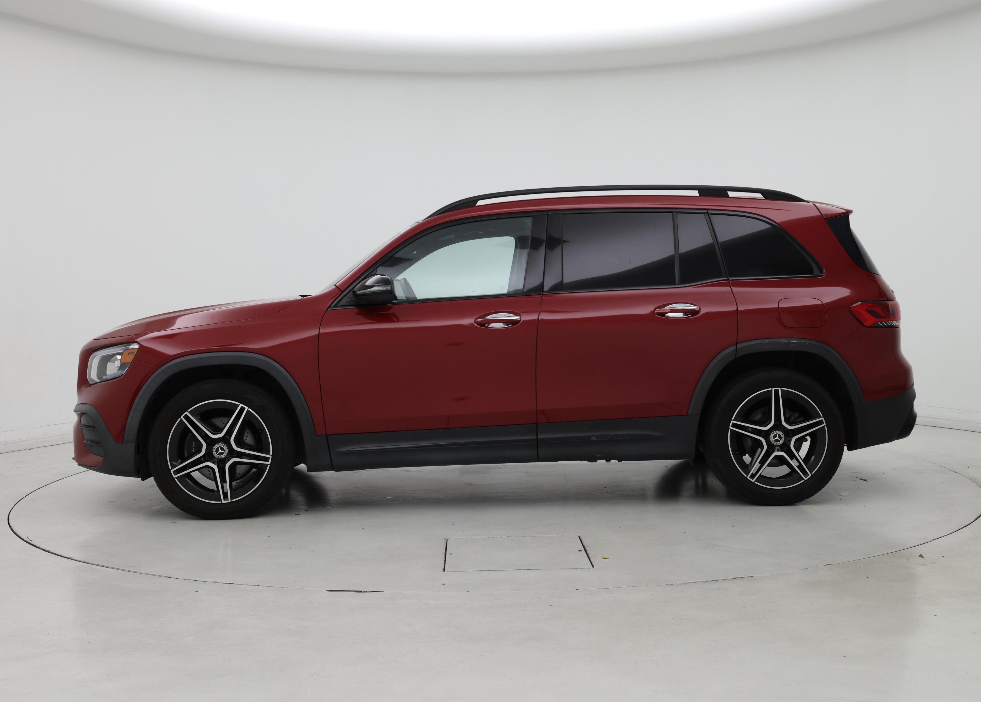Thumbnail: 2020 Mercedes-Benz GLB - 3