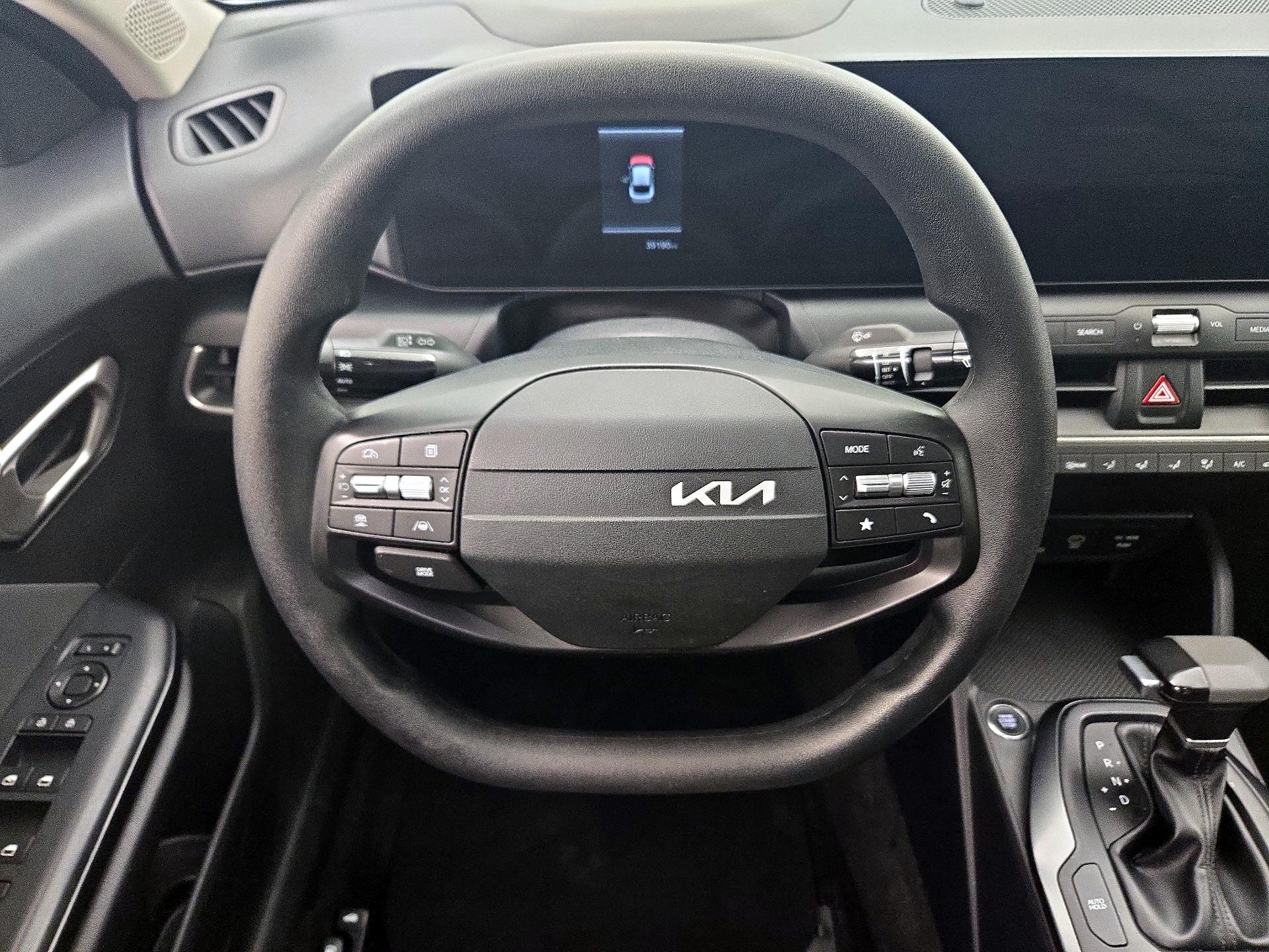 Thumbnail: 2025 Kia K4 - 10