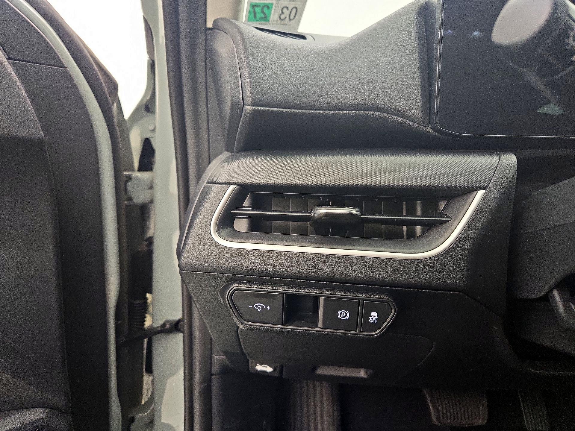 Thumbnail: 2025 Kia K4 - 13