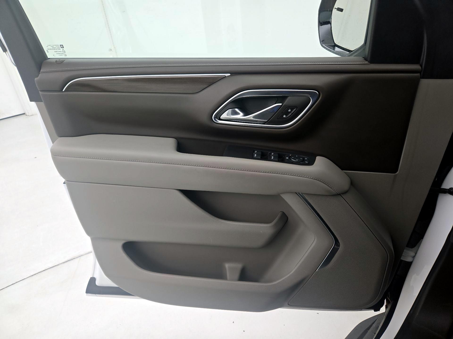 Thumbnail: 2024 GMC Yukon XL - 12