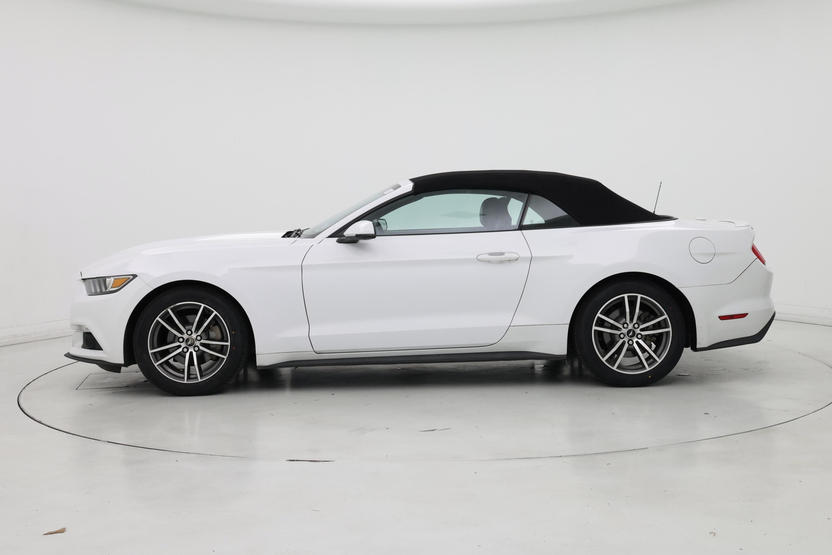 Thumbnail: 2017 Ford Mustang - 3