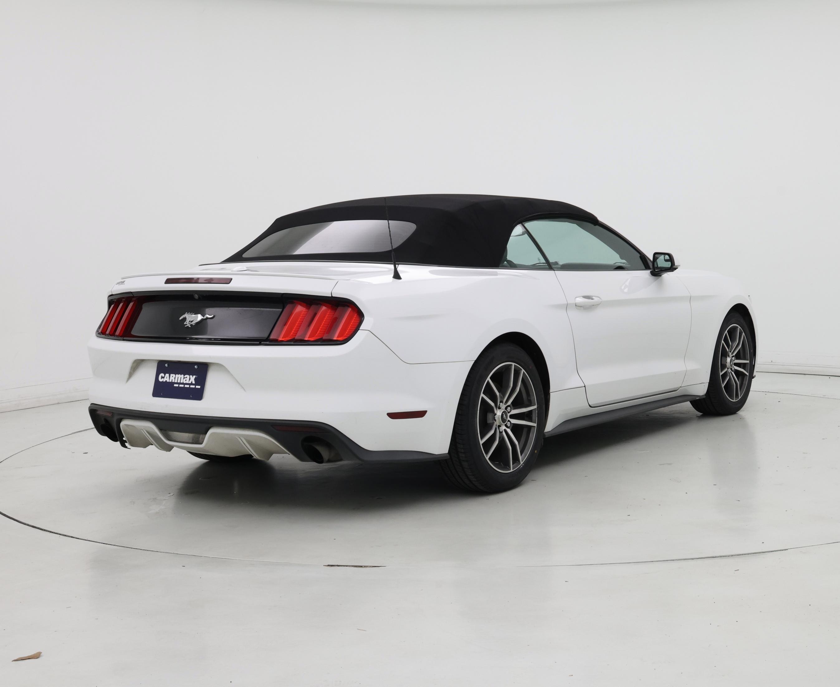 Thumbnail: 2017 Ford Mustang - 8