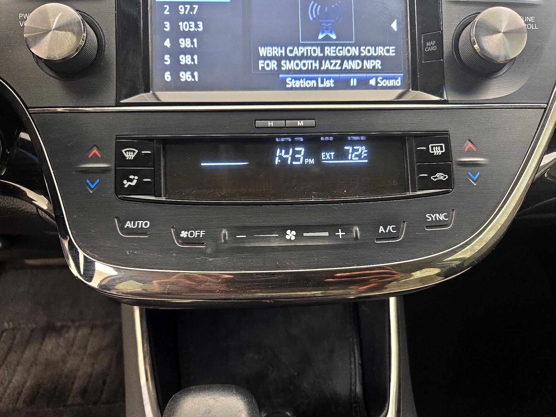 Thumbnail: 2015 Toyota Avalon - 16