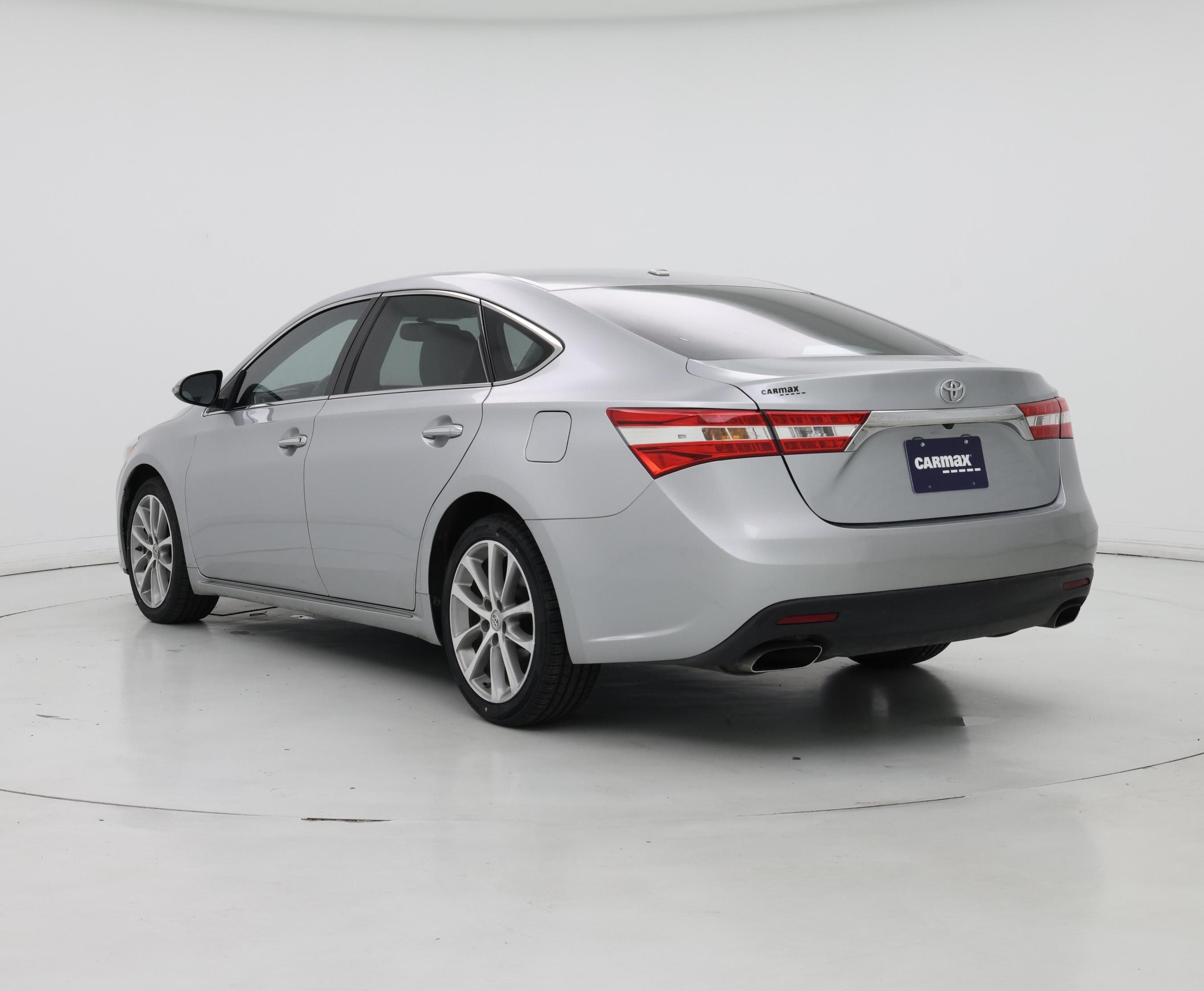 Thumbnail: 2015 Toyota Avalon - 2