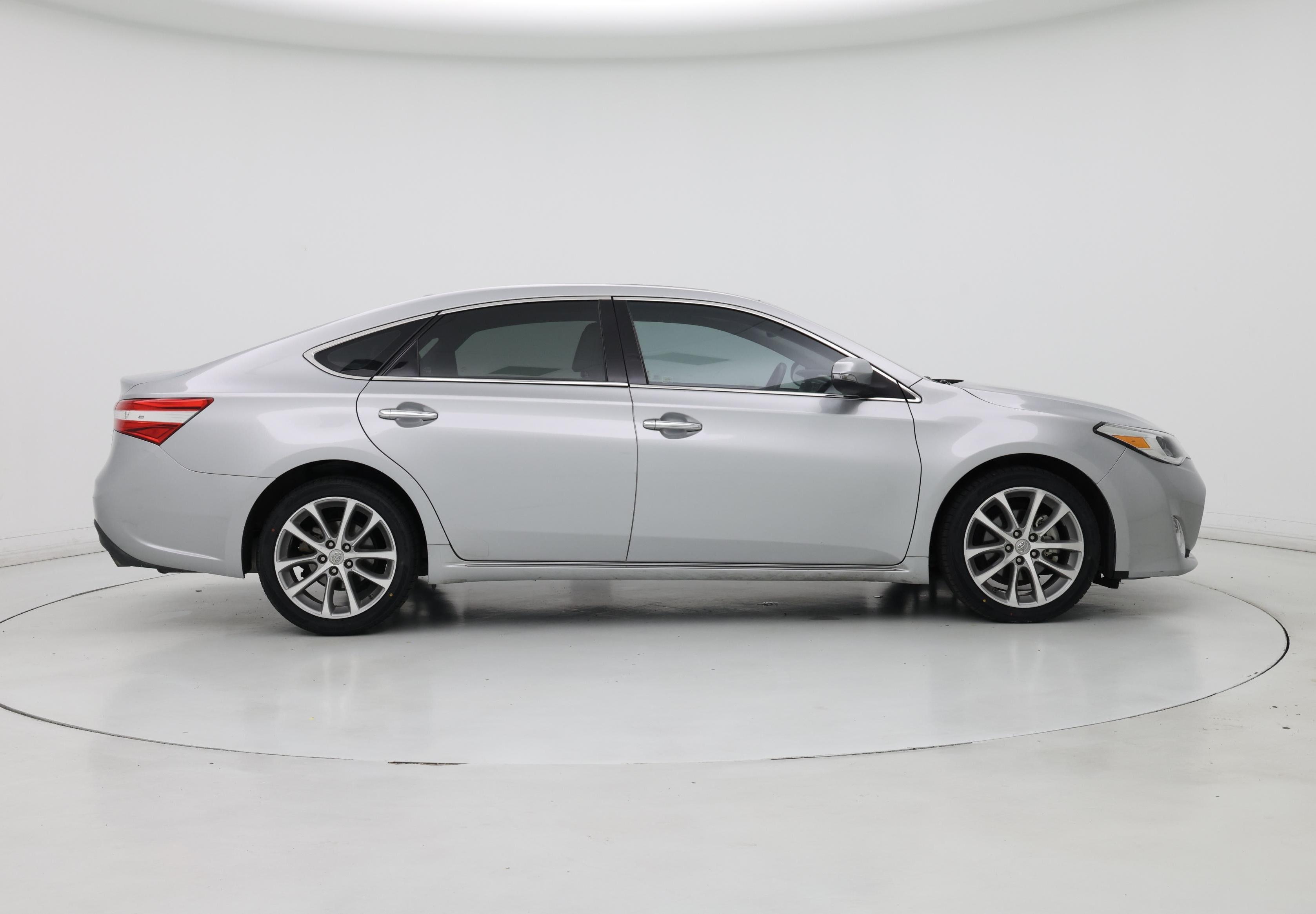 Thumbnail: 2015 Toyota Avalon - 7