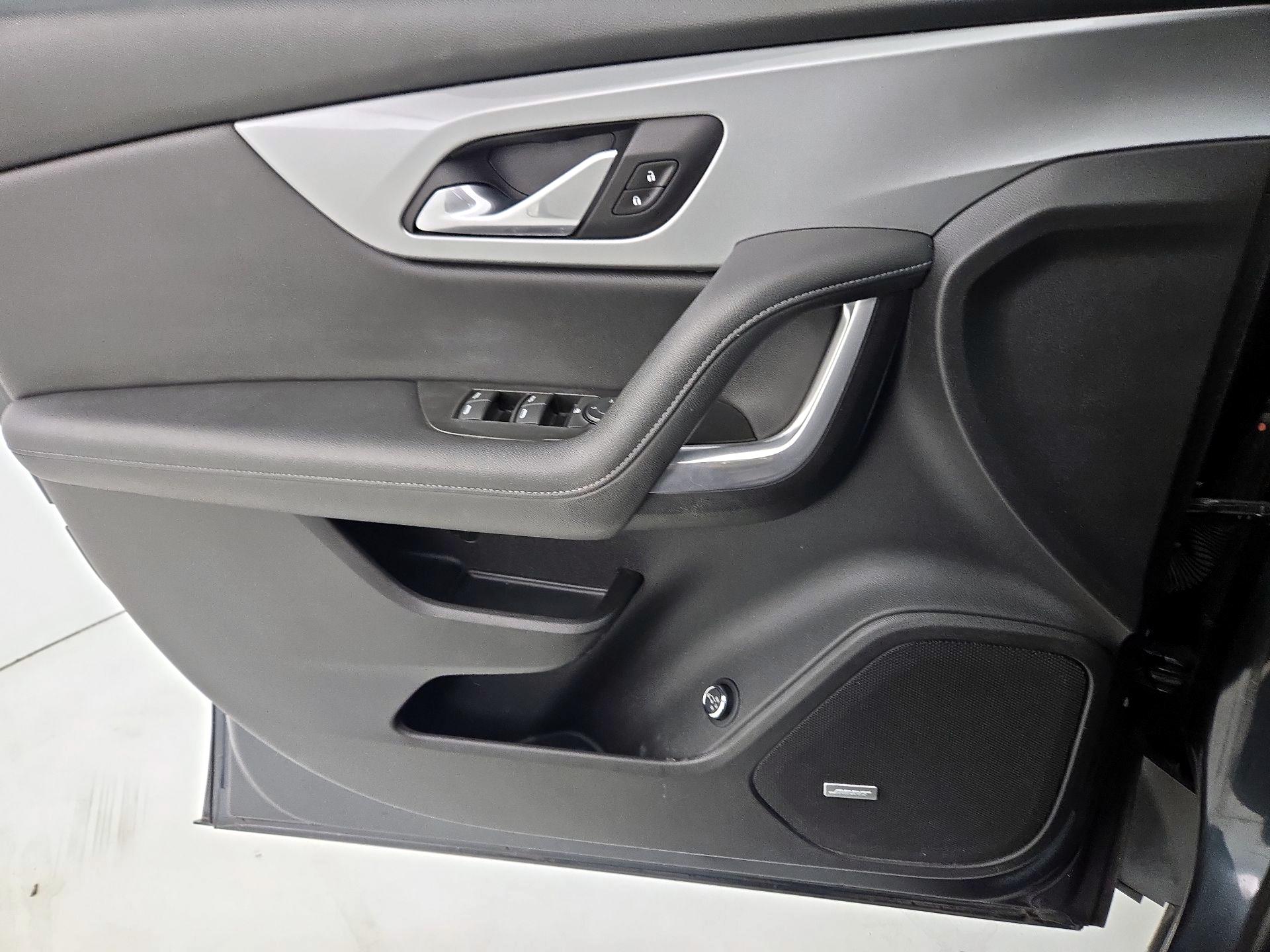 Thumbnail: 2020 Chevrolet Blazer - 12