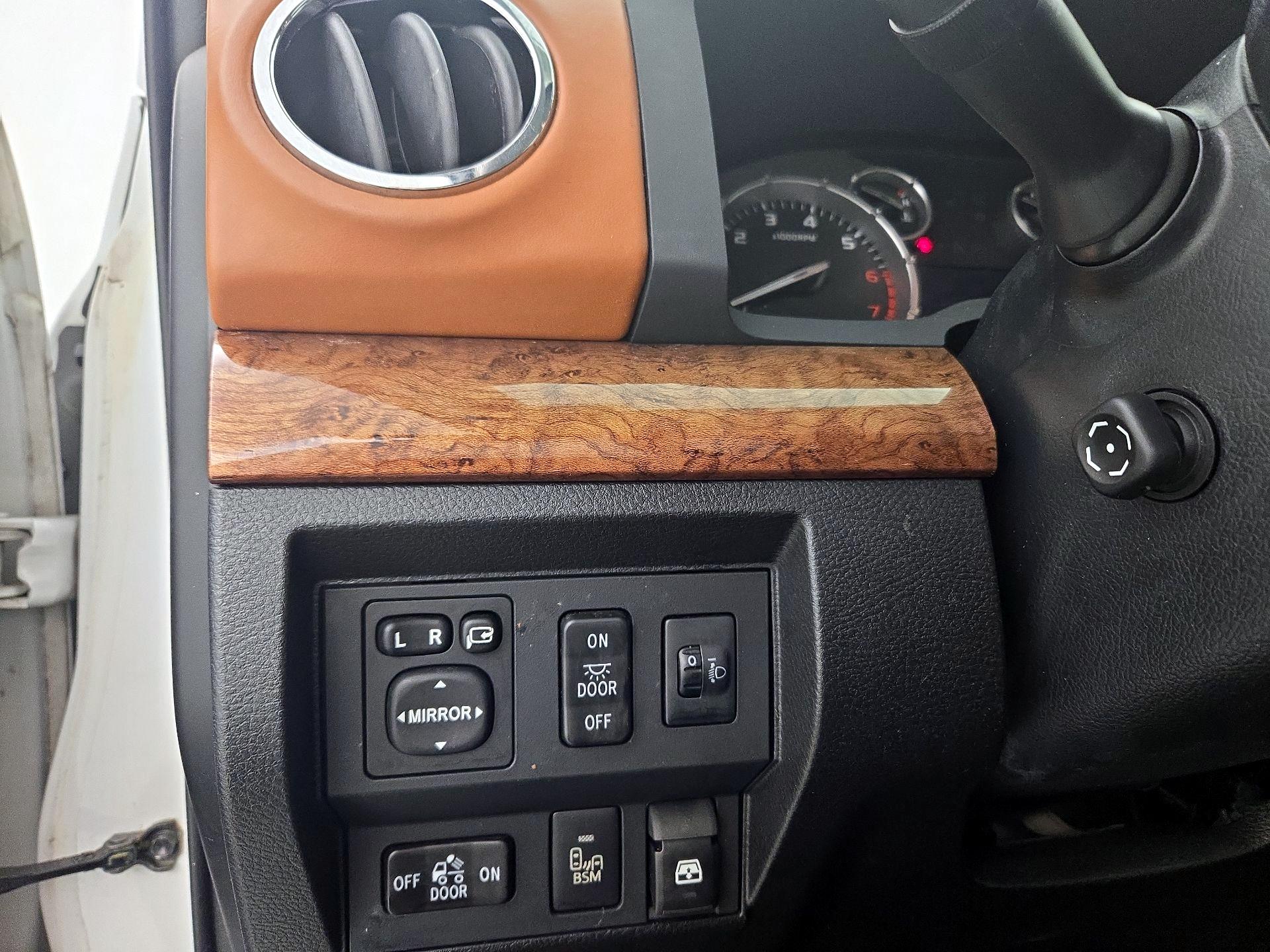 Thumbnail: 2014 Toyota Tundra - 13