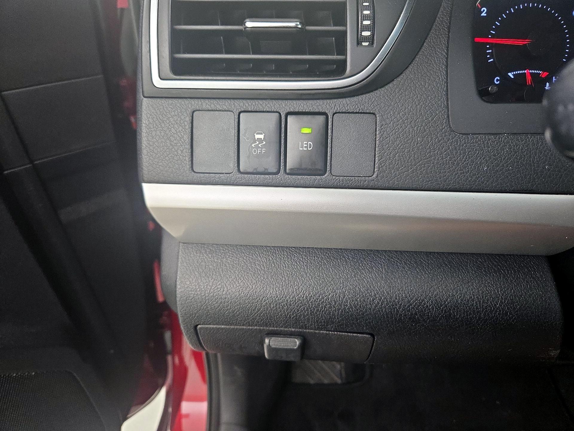 Thumbnail: 2016 Toyota Camry - 13