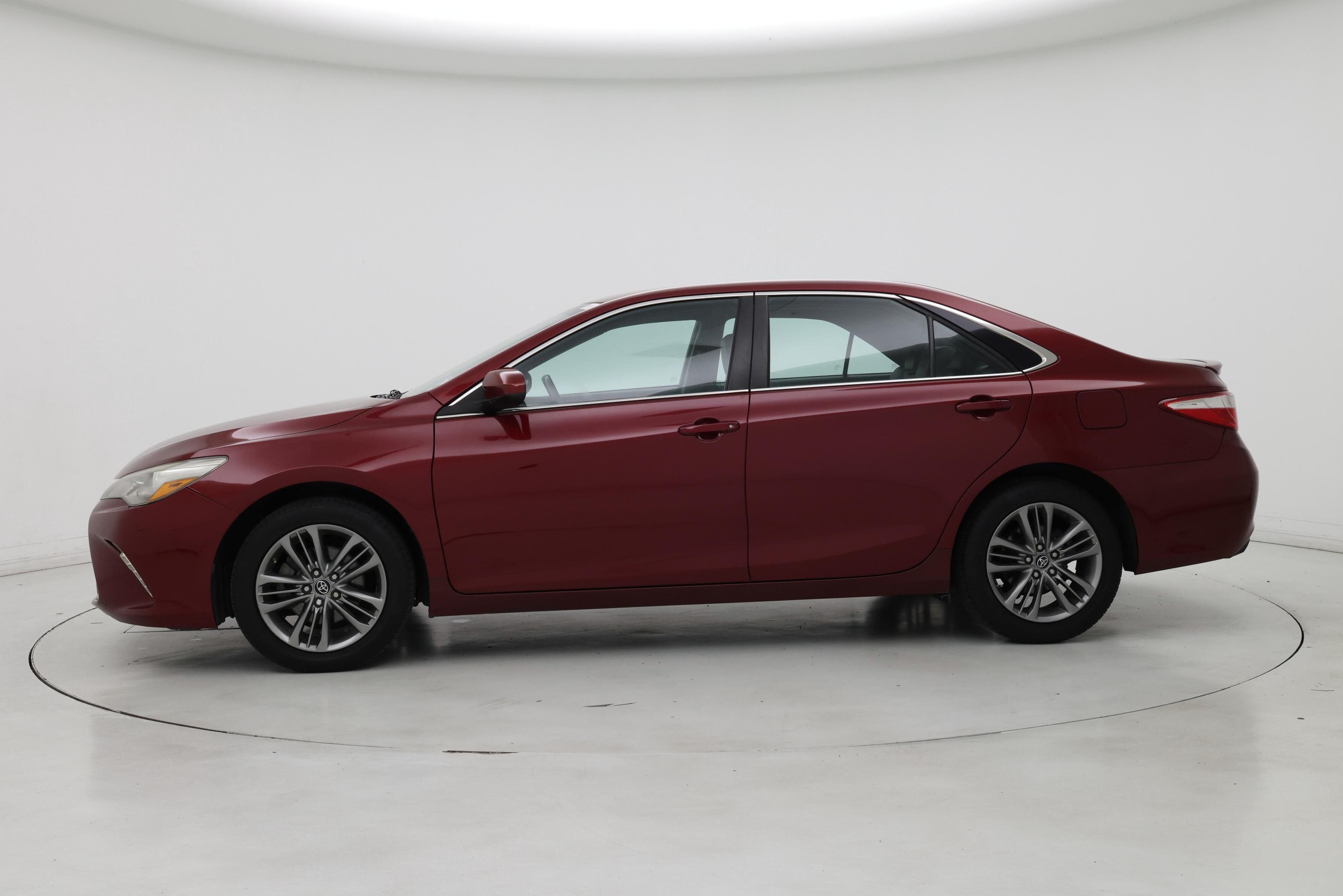 Thumbnail: 2016 Toyota Camry - 3