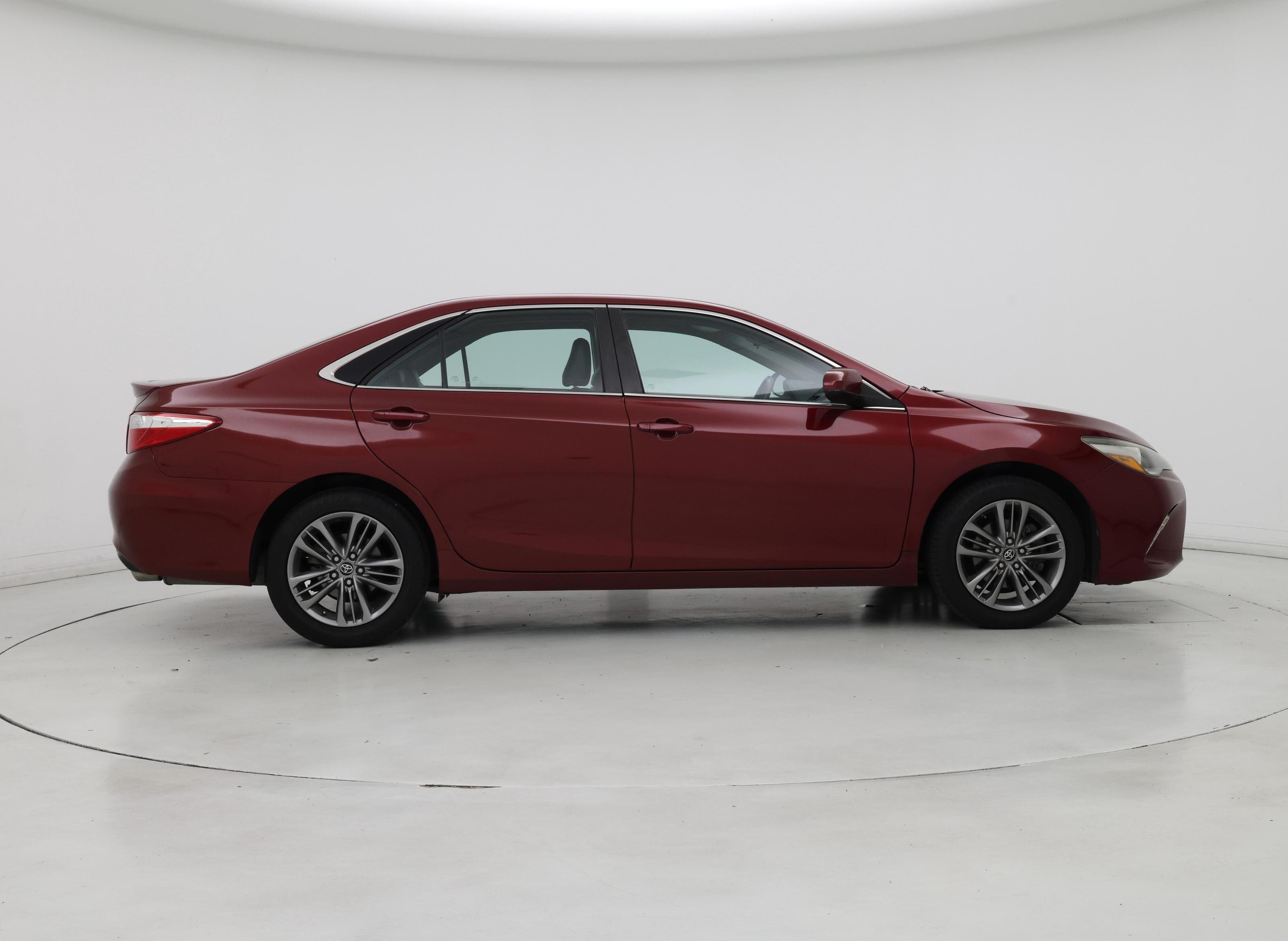 Thumbnail: 2016 Toyota Camry - 7