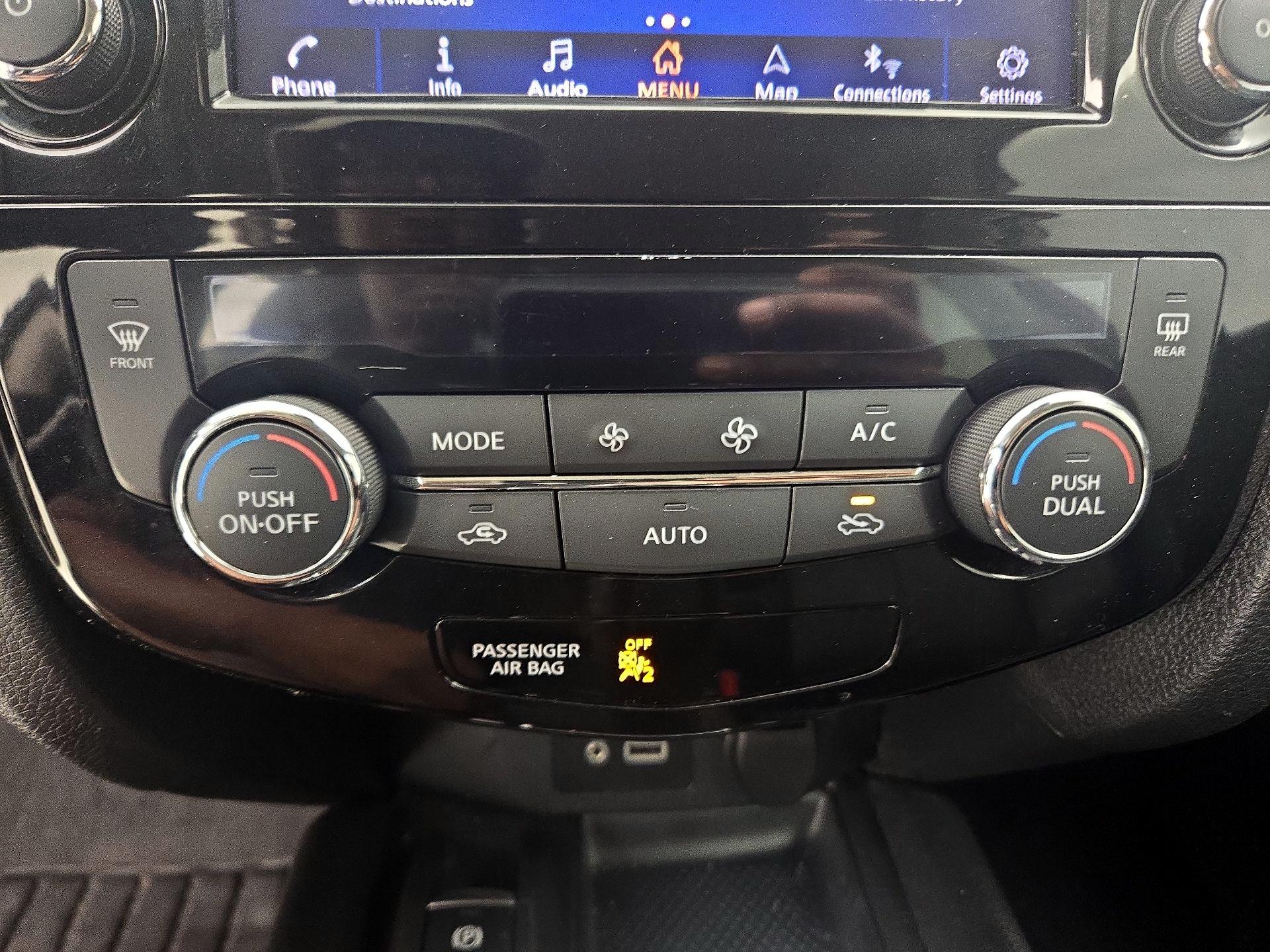 Thumbnail: 2019 Nissan Rogue - 17