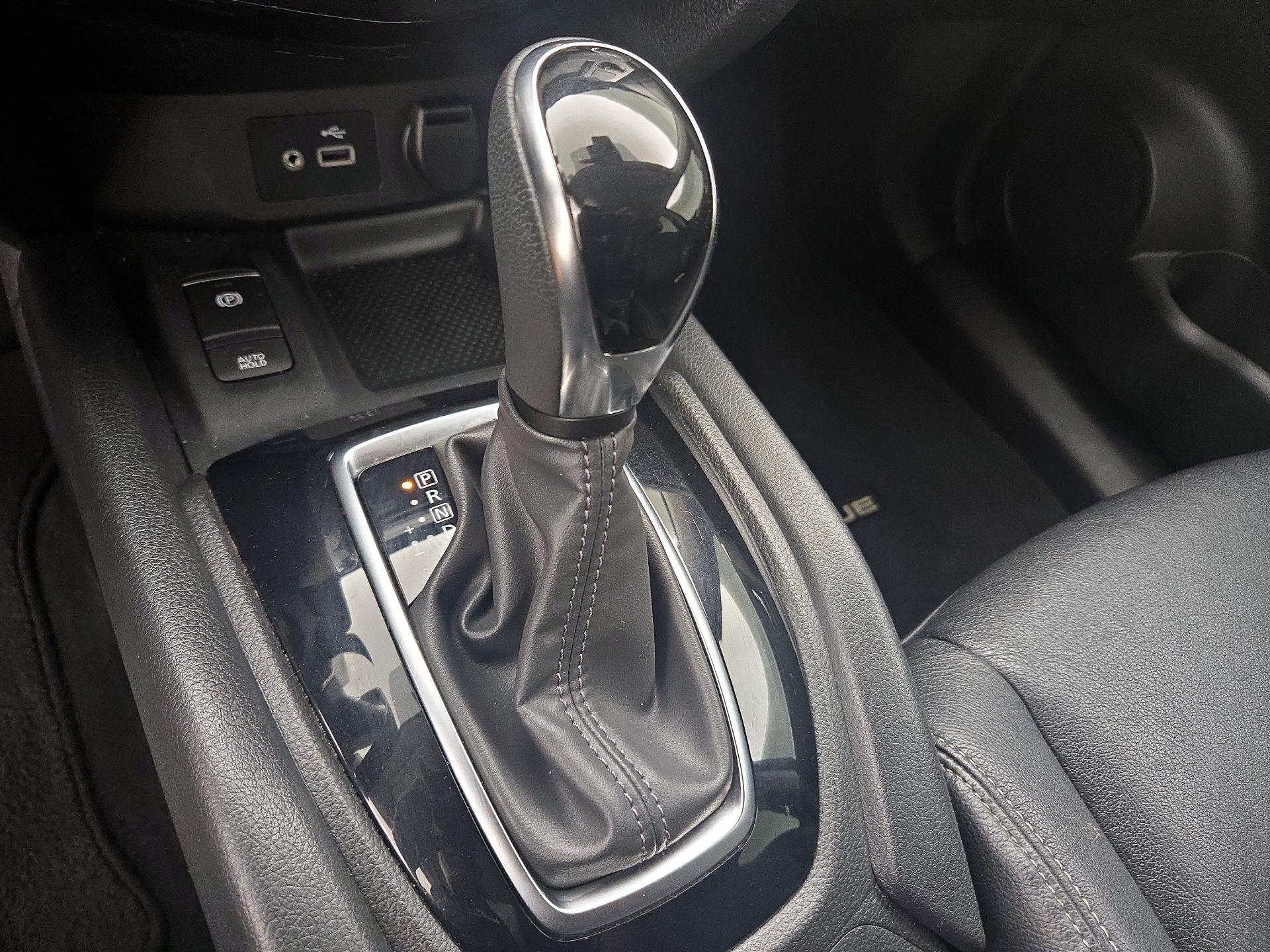 Thumbnail: 2019 Nissan Rogue - 18