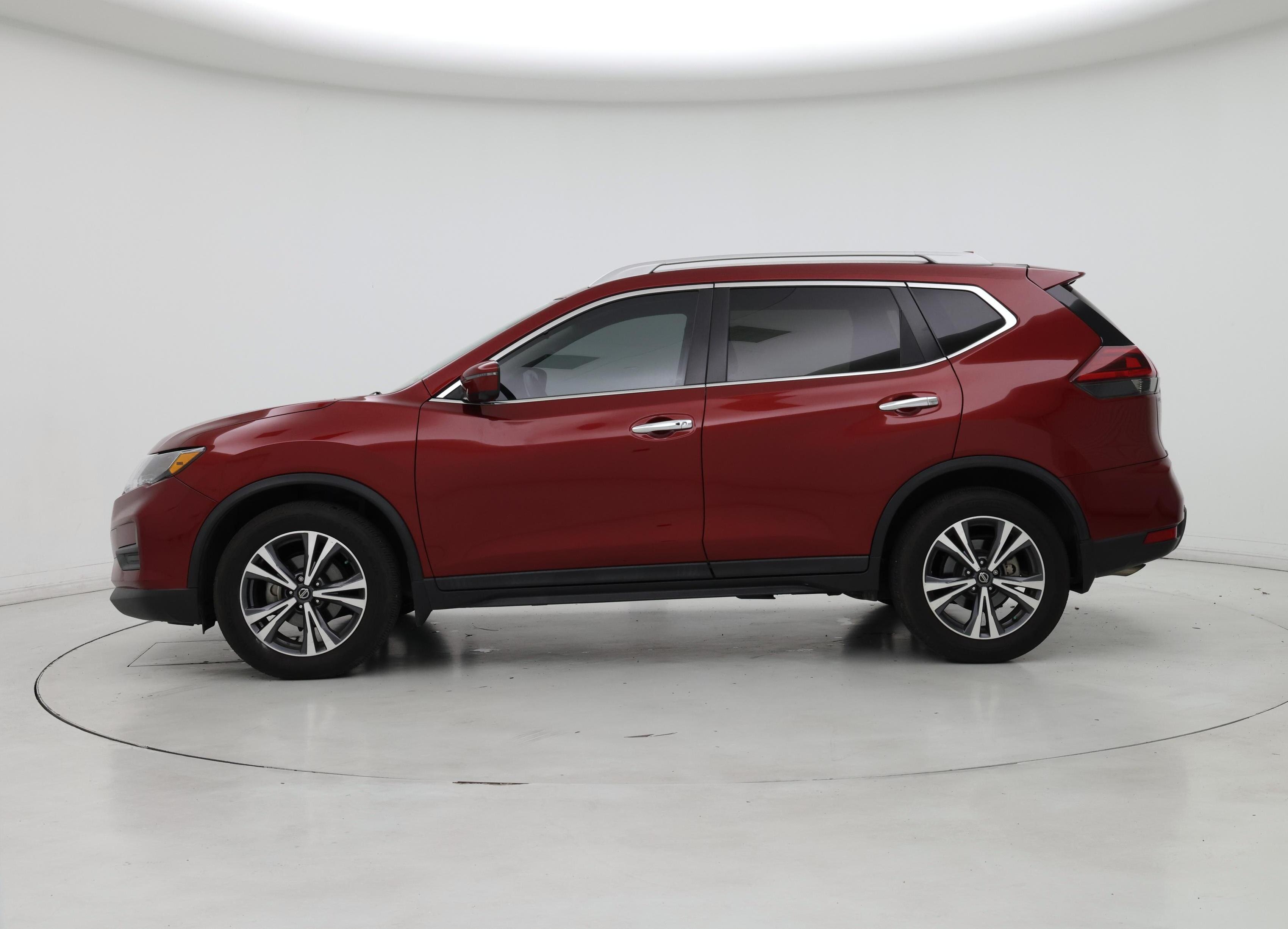 Thumbnail: 2019 Nissan Rogue - 3
