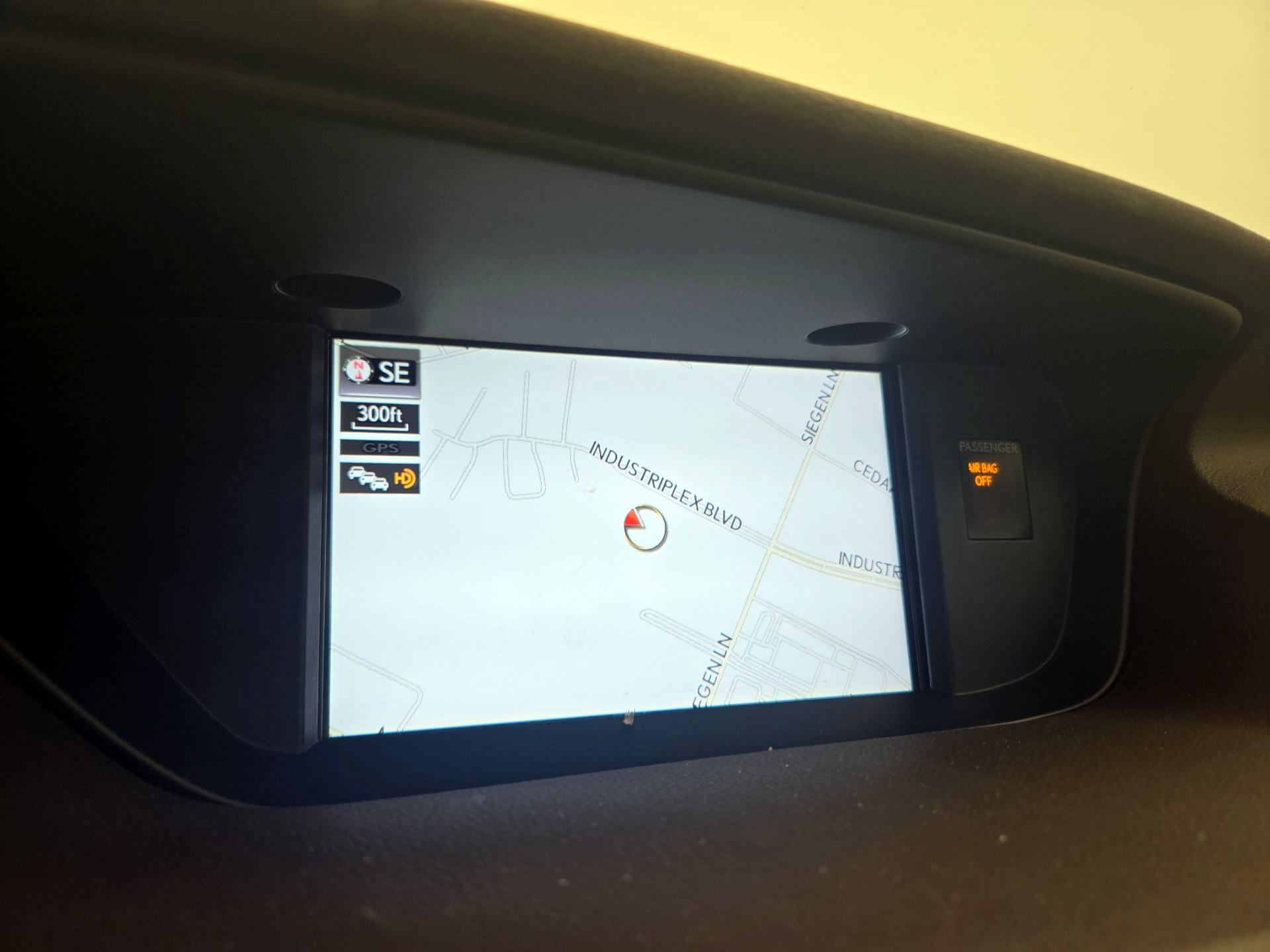 Thumbnail: 2018 Lexus ES - 14