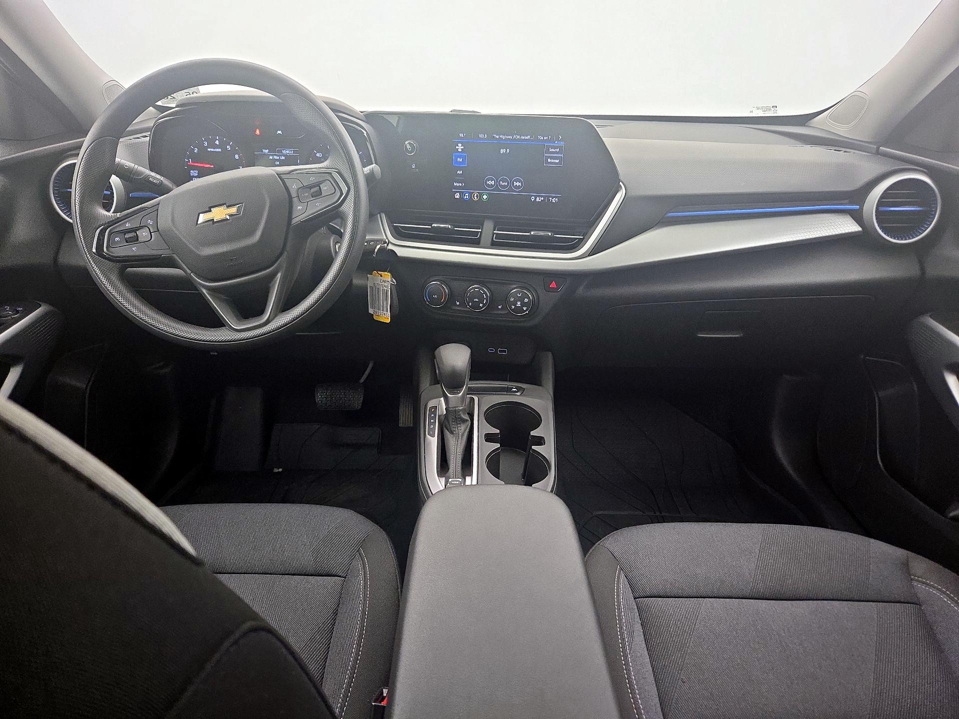 Thumbnail: 2025 Chevrolet Trax - 9