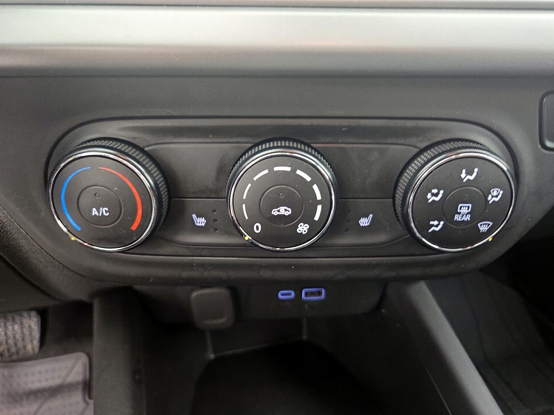 Thumbnail: 2025 Chevrolet Trax - 16