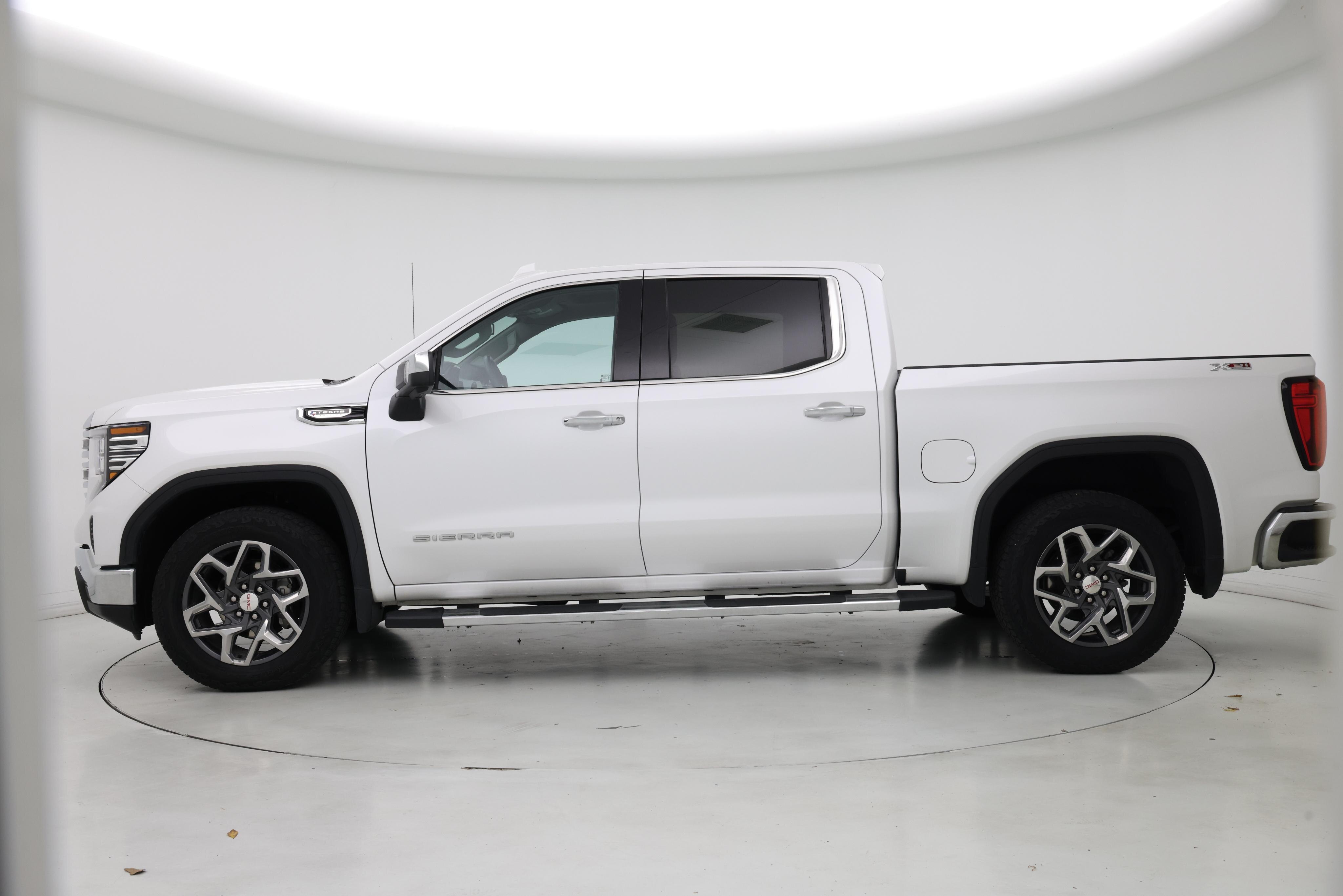 Thumbnail: 2023 GMC Sierra 1500 - 3