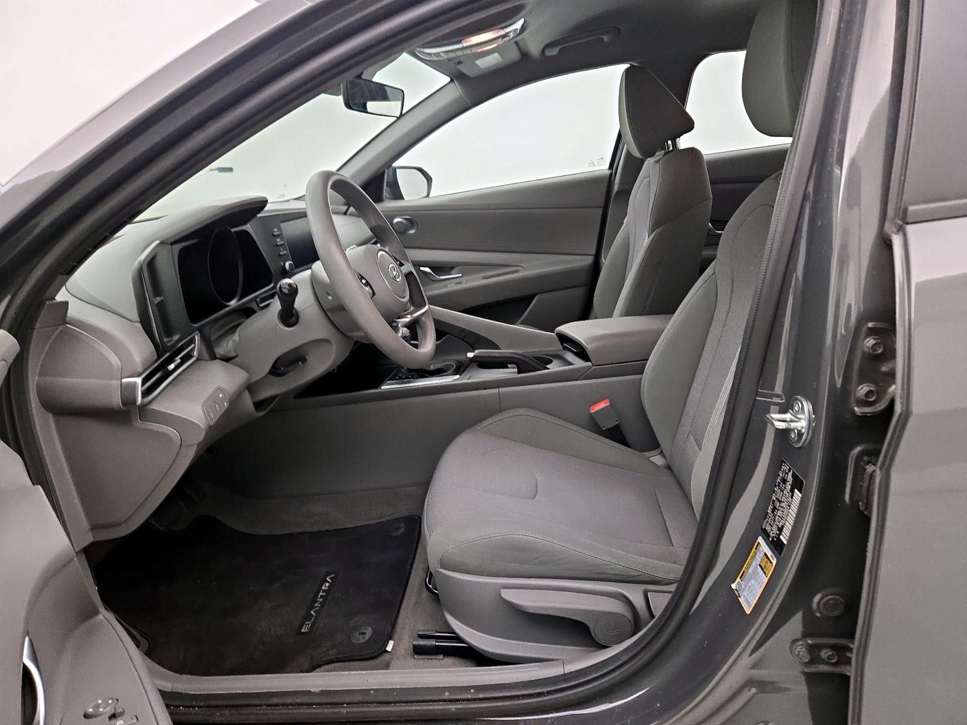 Thumbnail: 2023 Hyundai Elantra - 11