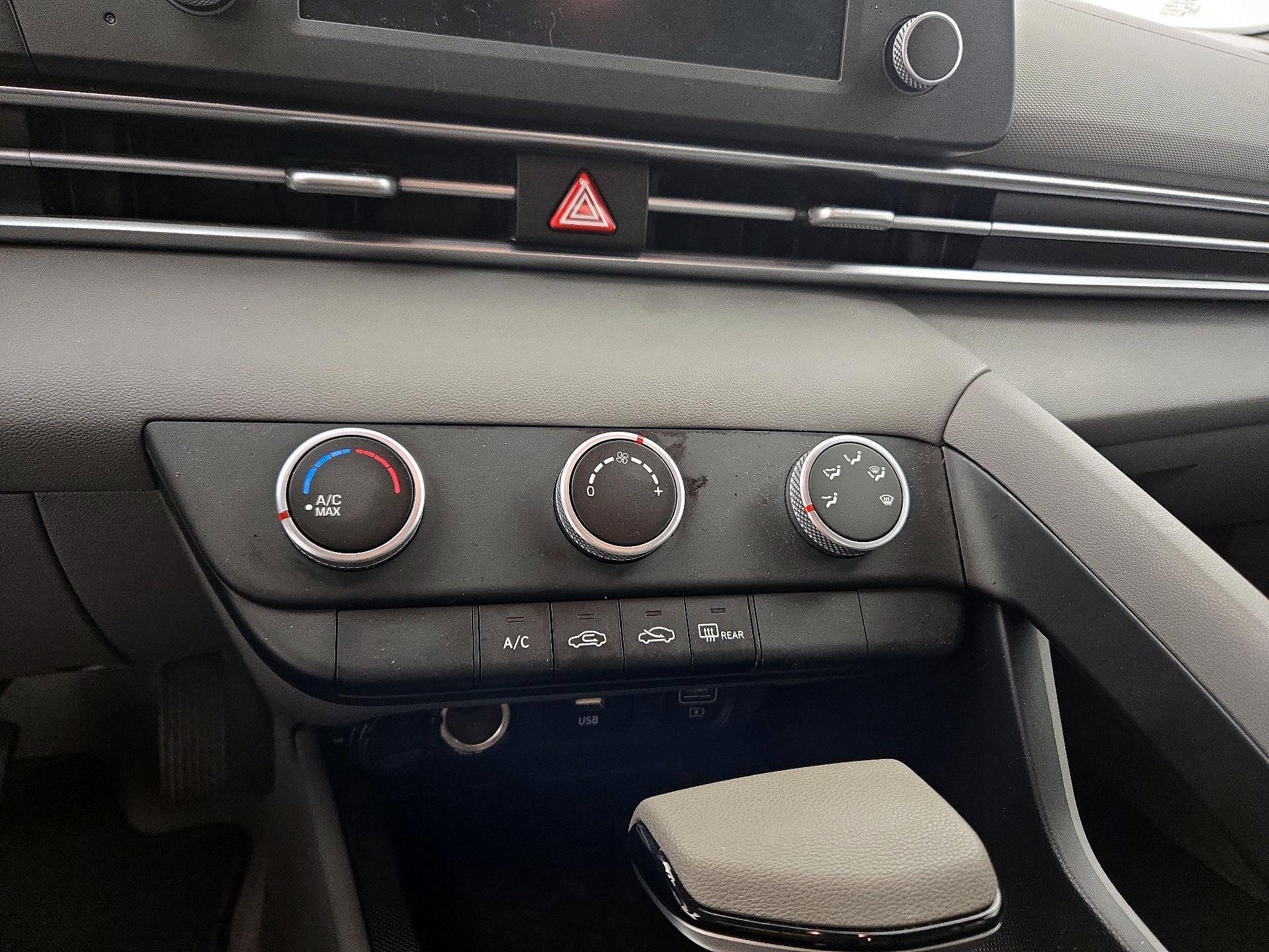 Thumbnail: 2023 Hyundai Elantra - 16