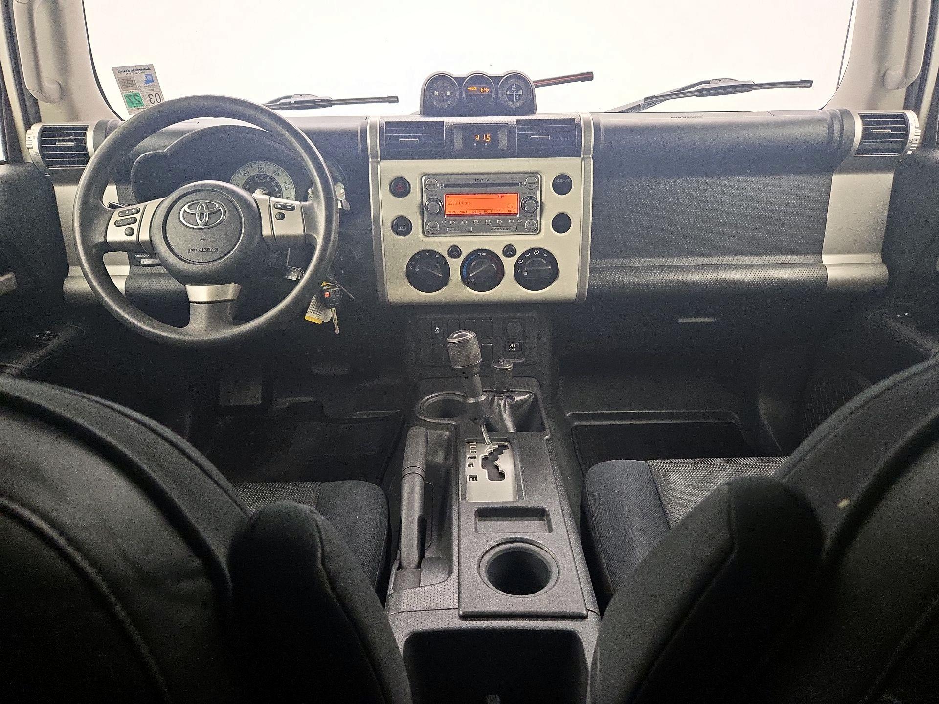 Thumbnail: 2014 Toyota FJ Cruiser - 9