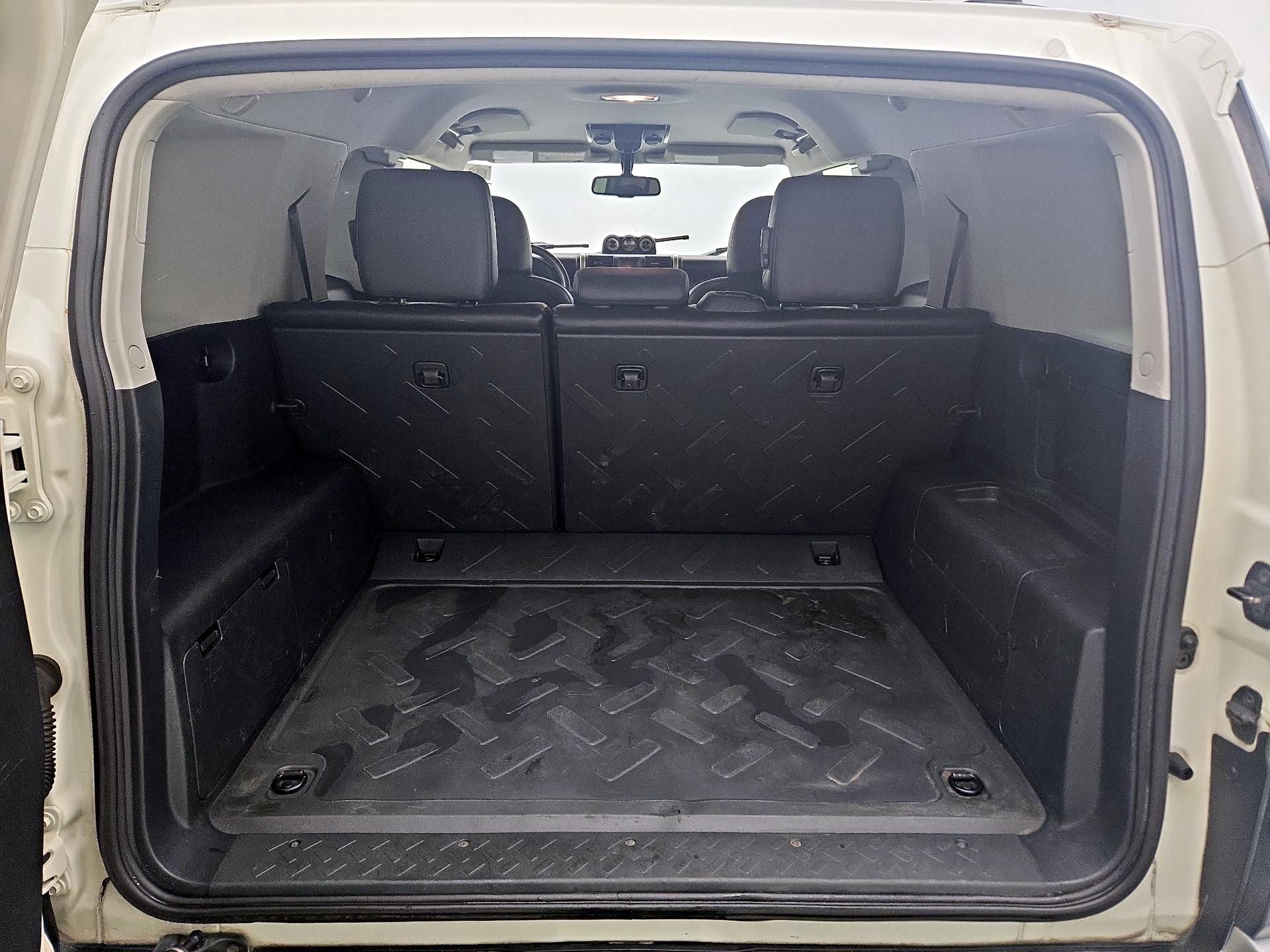 Thumbnail: 2014 Toyota FJ Cruiser - 20