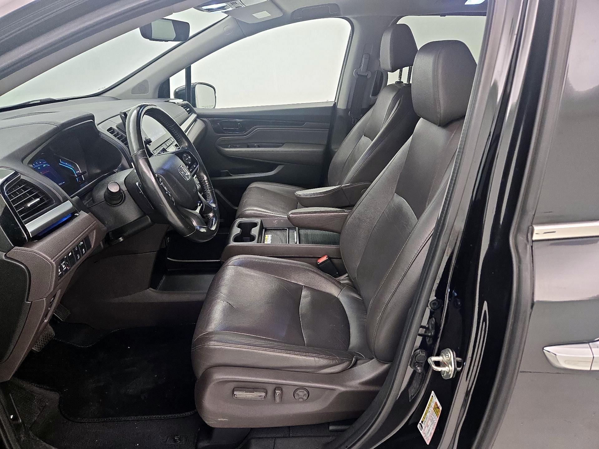 Thumbnail: 2018 Honda Odyssey - 11