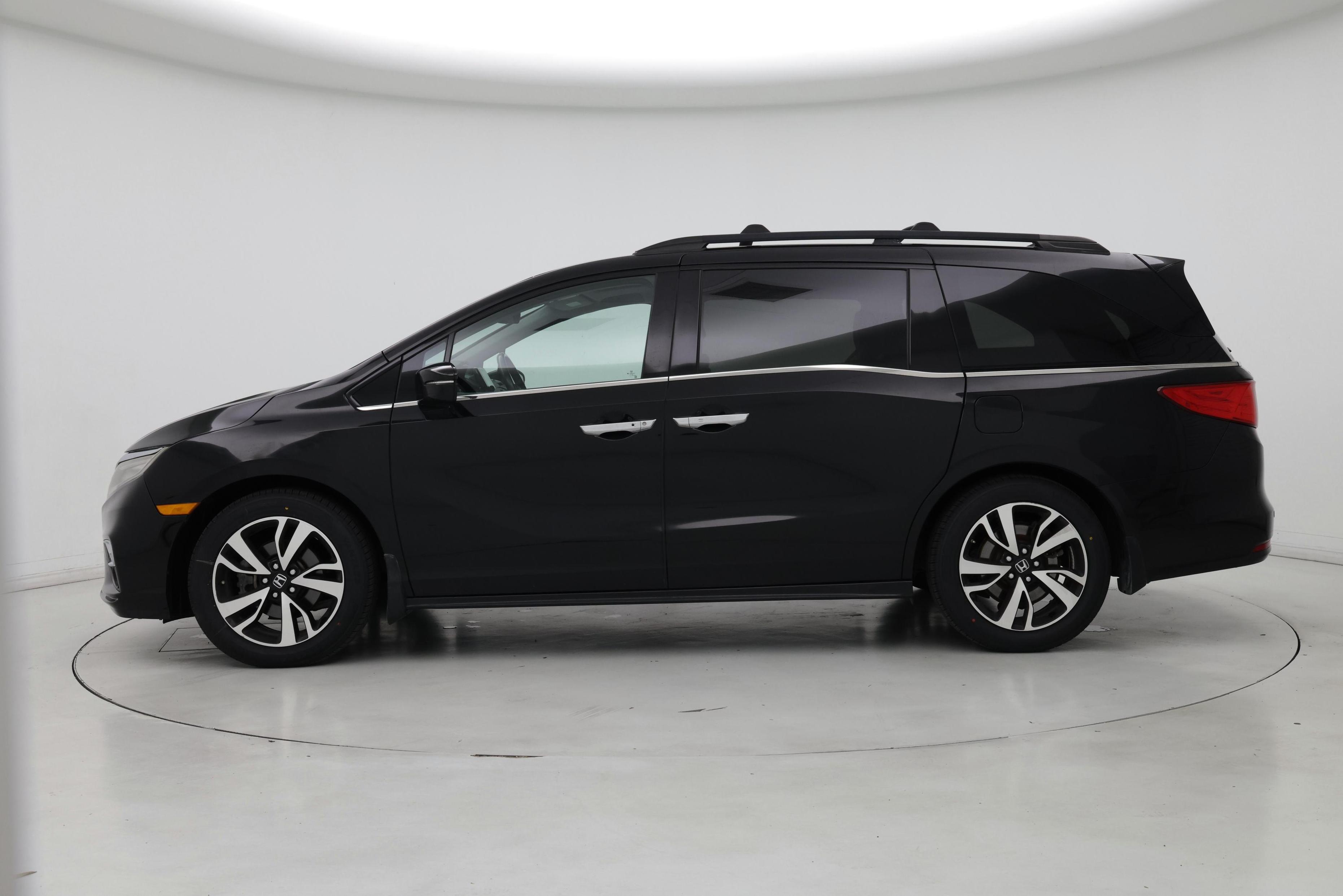 Thumbnail: 2018 Honda Odyssey - 3