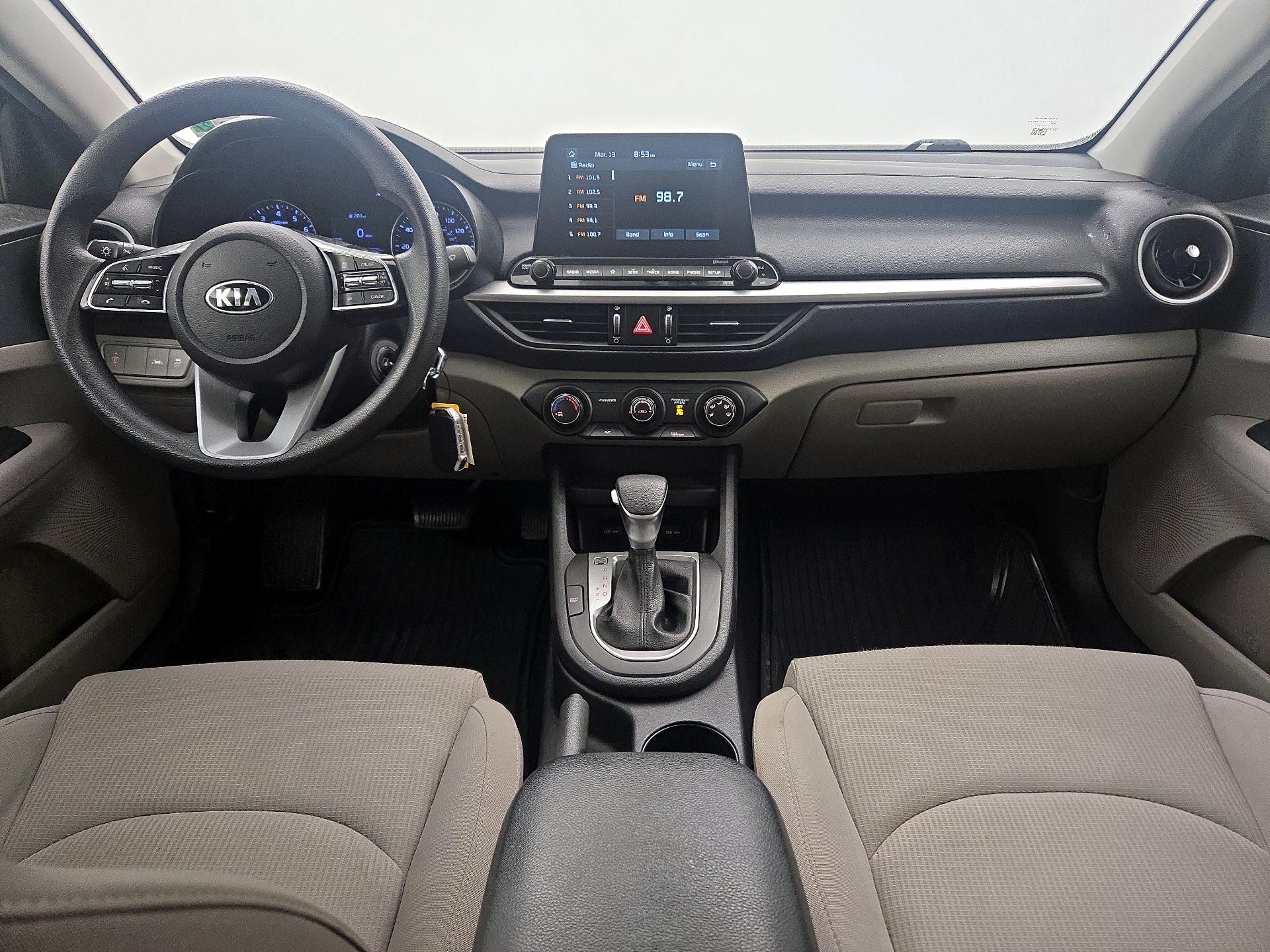 Thumbnail: 2020 Kia Forte - 9