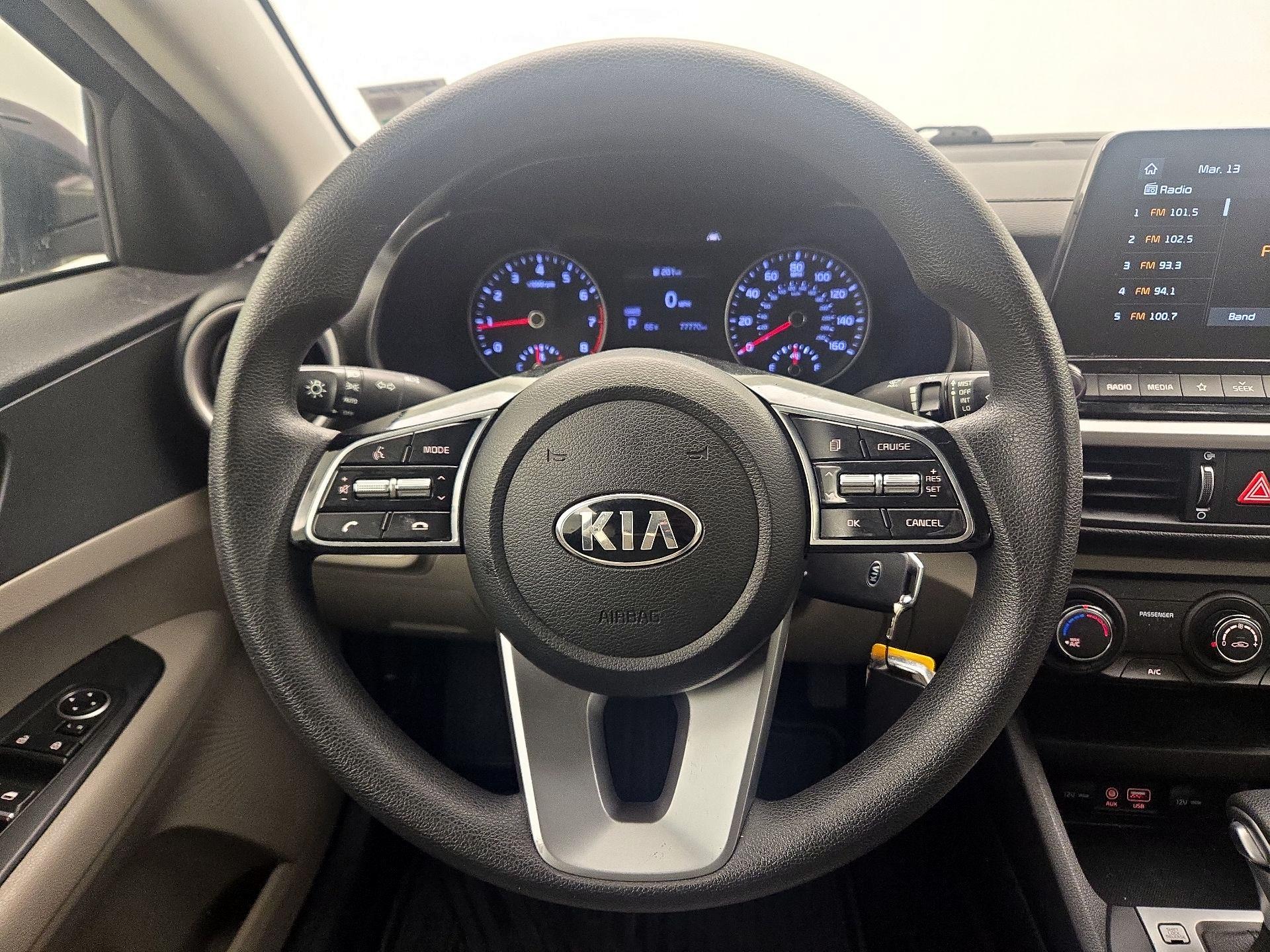 Thumbnail: 2020 Kia Forte - 10