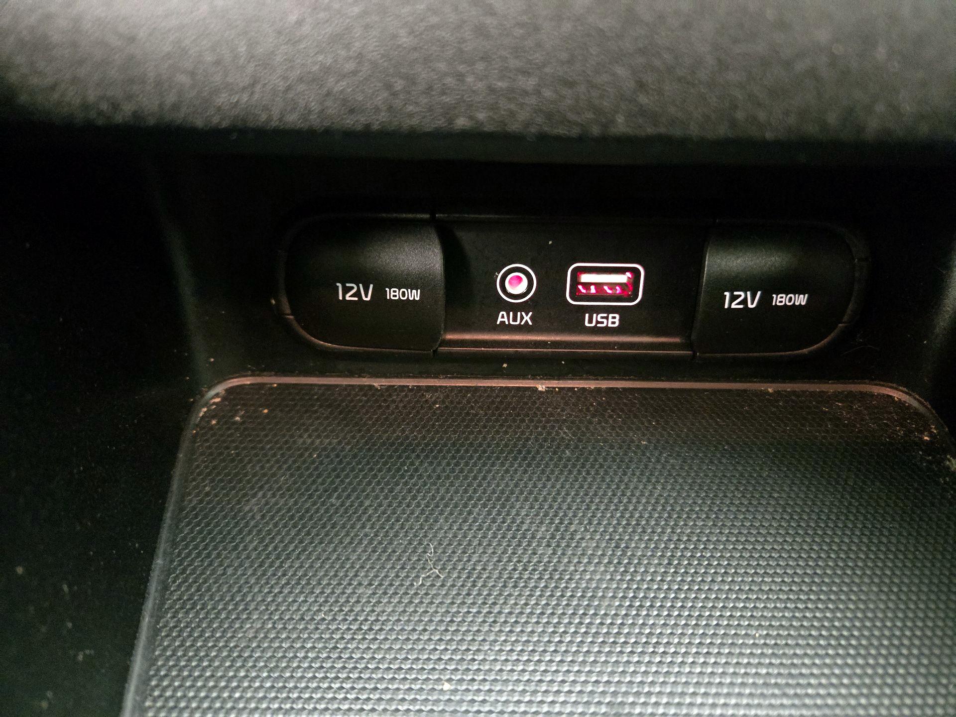 Thumbnail: 2020 Kia Forte - 18