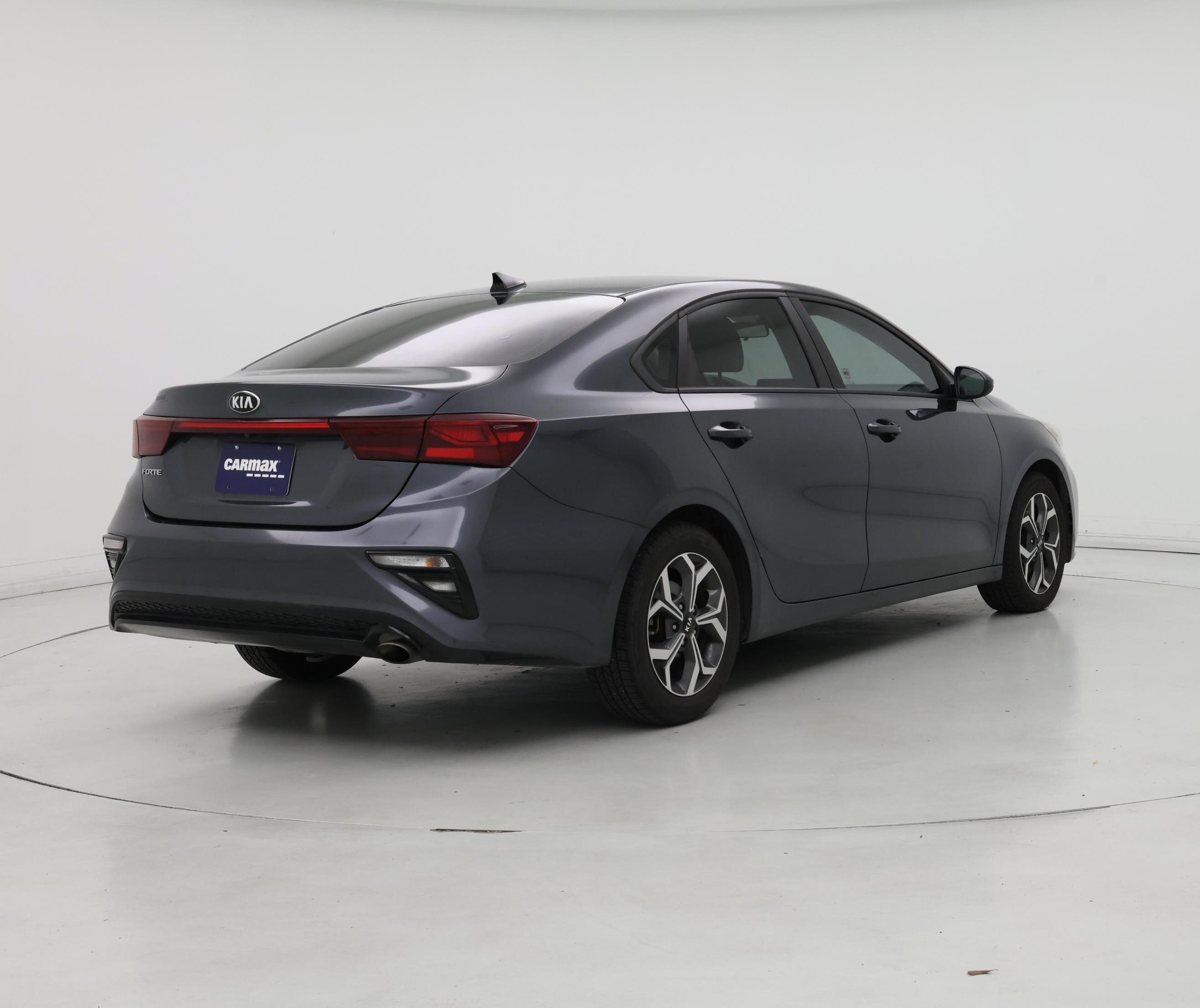 Thumbnail: 2020 Kia Forte - 8