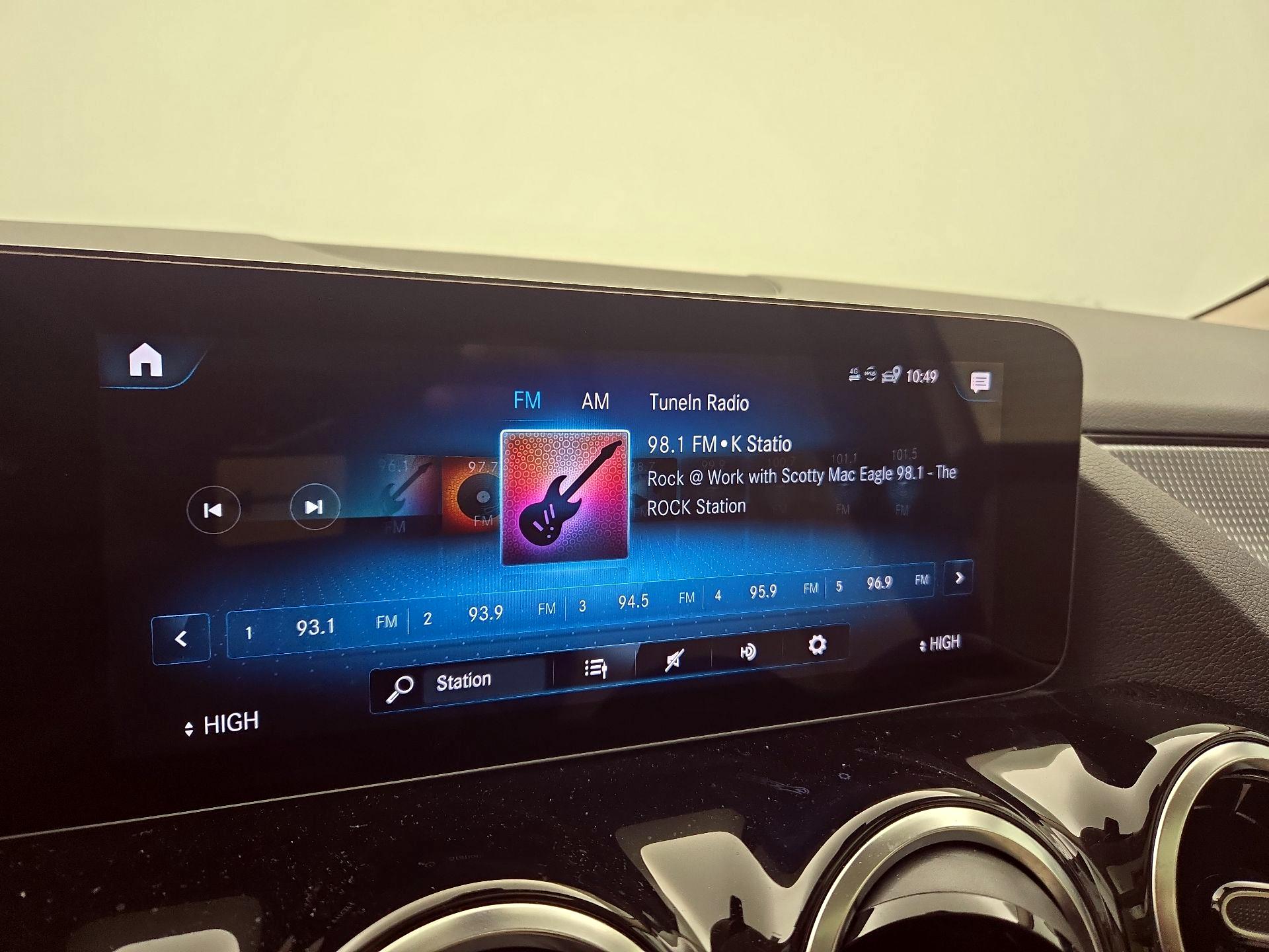 Thumbnail: 2023 Mercedes-Benz GLA - 15