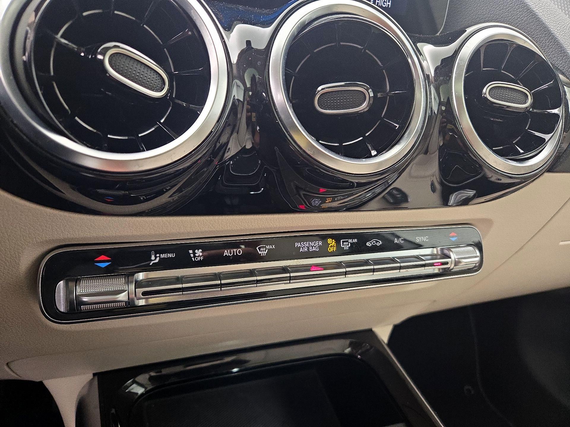 Thumbnail: 2023 Mercedes-Benz GLA - 16