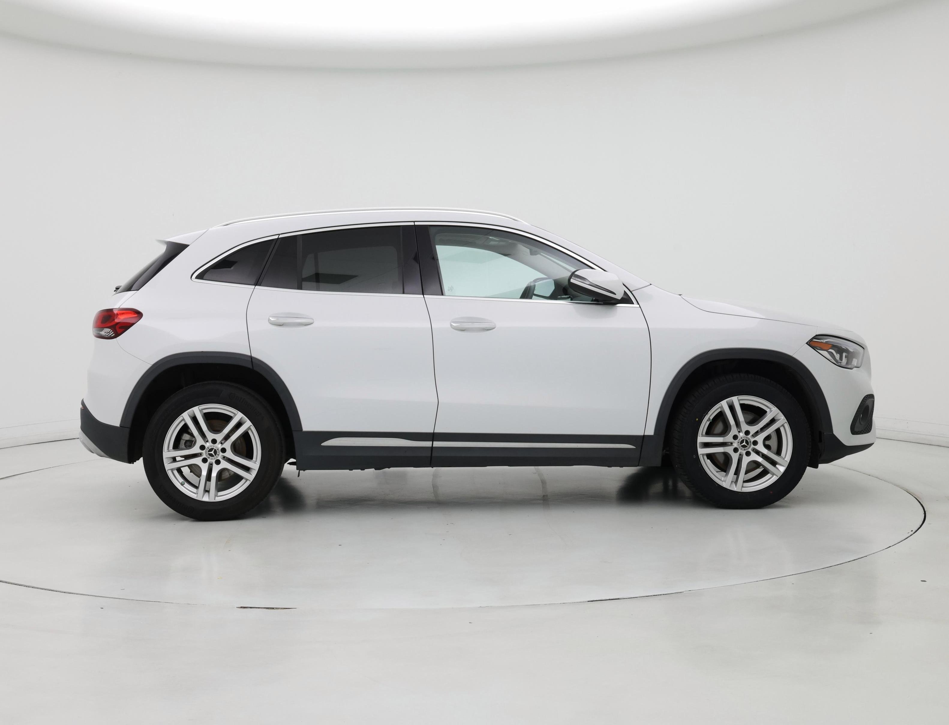 Thumbnail: 2023 Mercedes-Benz GLA - 7