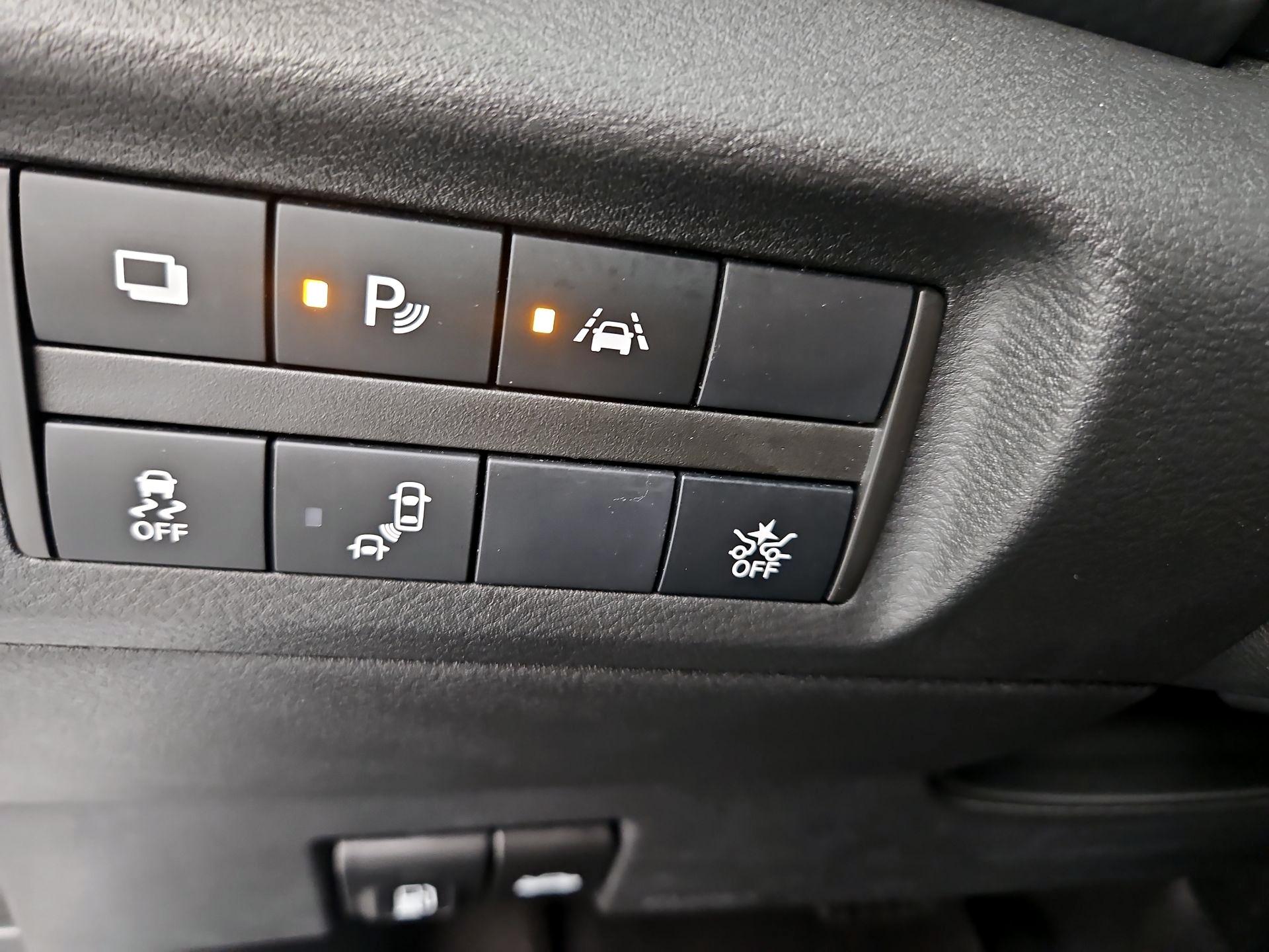 Thumbnail: 2021 Nissan Kicks - 13