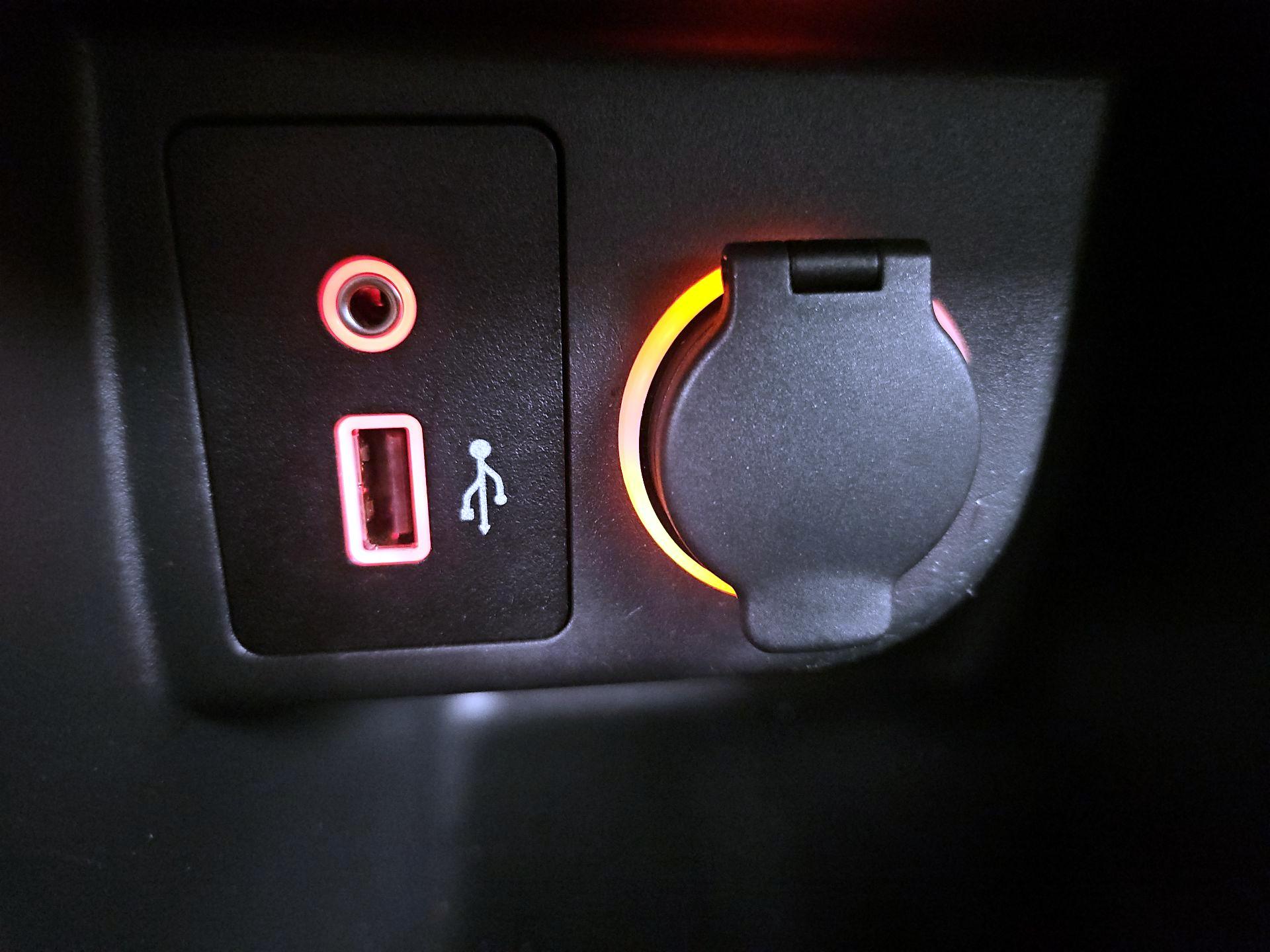 Thumbnail: 2021 Nissan Kicks - 17