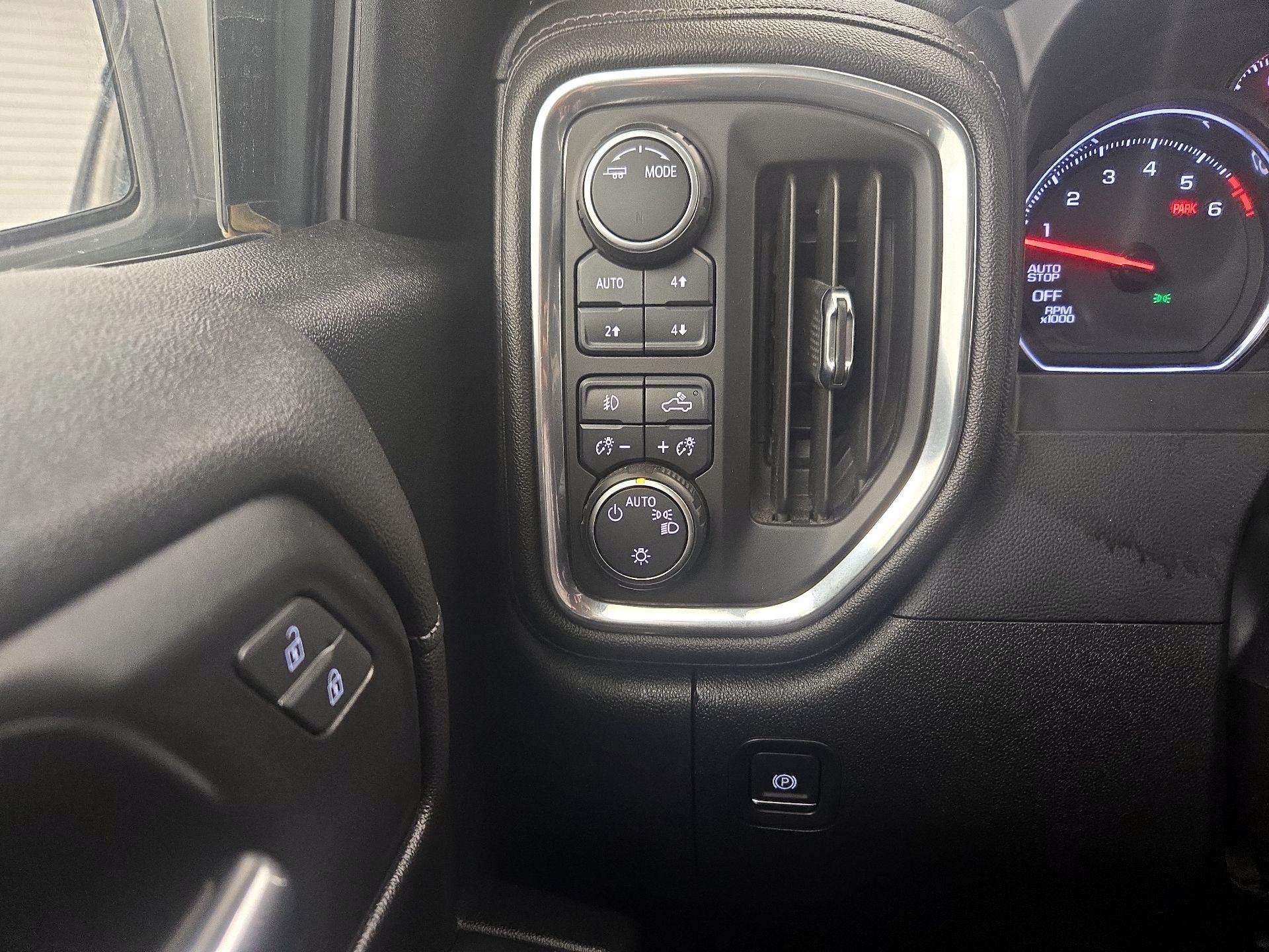 Thumbnail: 2021 Chevrolet Silverado 1500 - 13