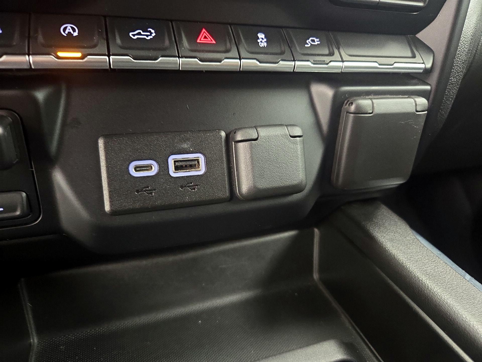 Thumbnail: 2021 Chevrolet Silverado 1500 - 18