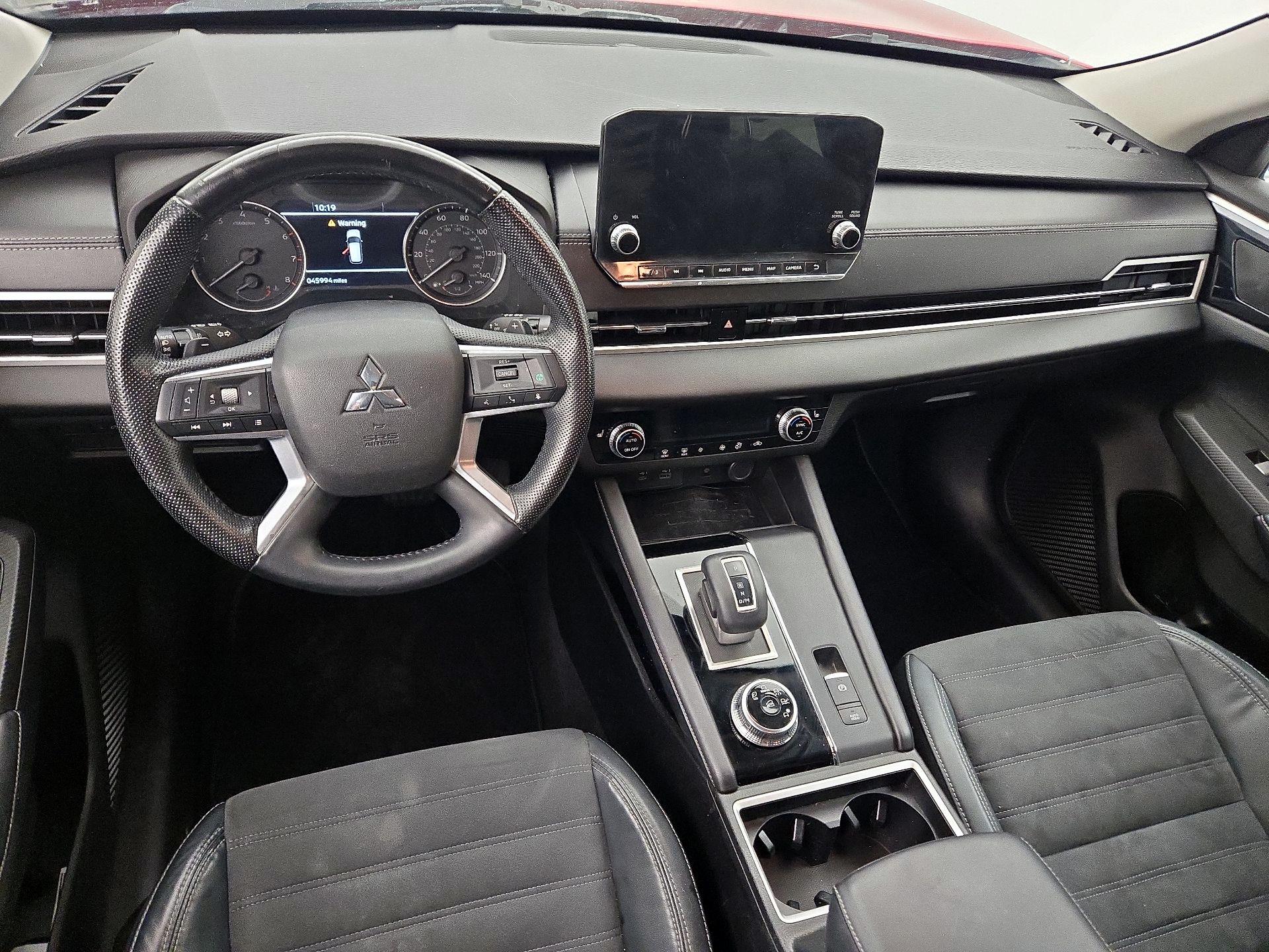 Thumbnail: 2022 Mitsubishi Outlander - 9