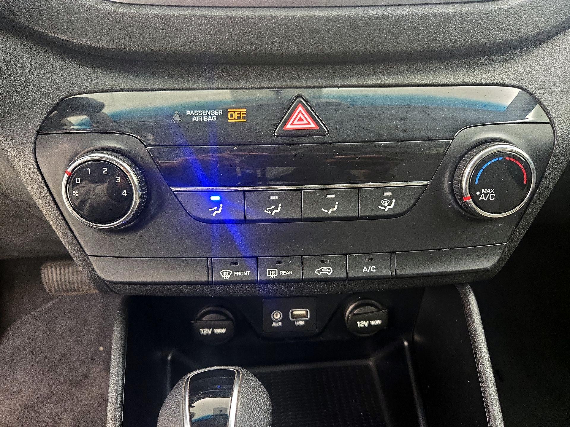 Thumbnail: 2016 Hyundai Tucson - 16