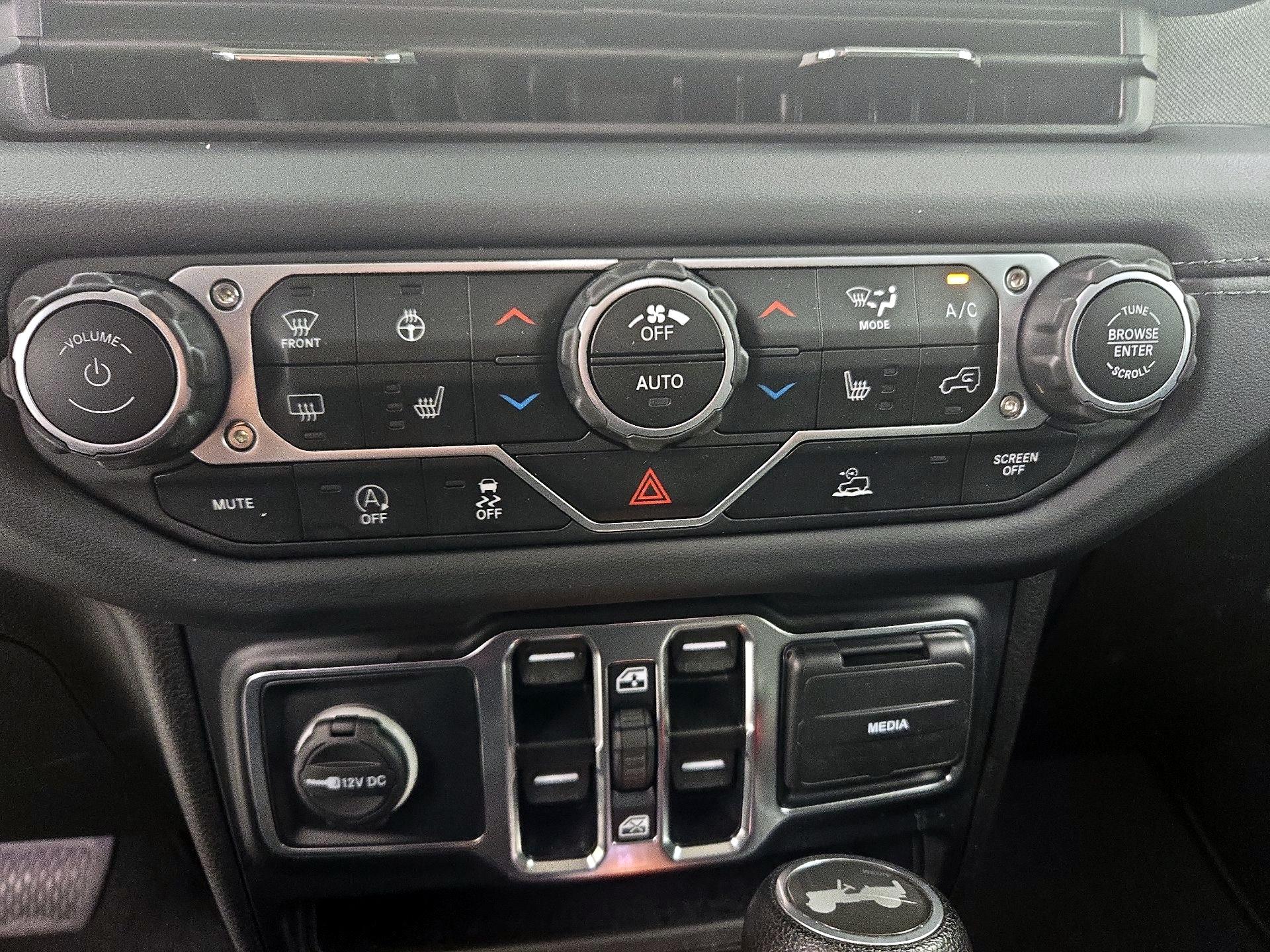 Thumbnail: 2024 Jeep Wrangler - 16